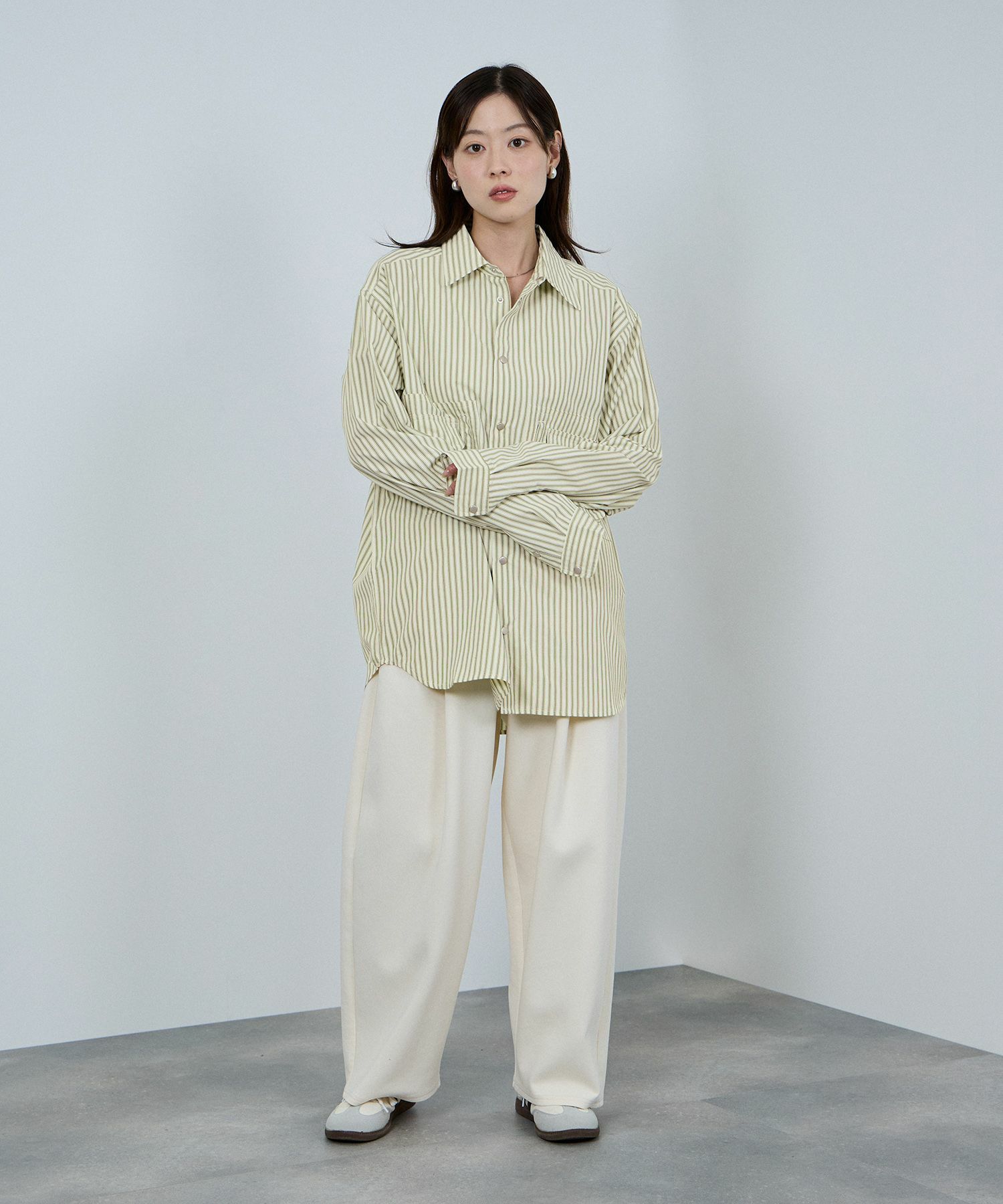 nAvy 多ポケルーズフィットシャツ レディース