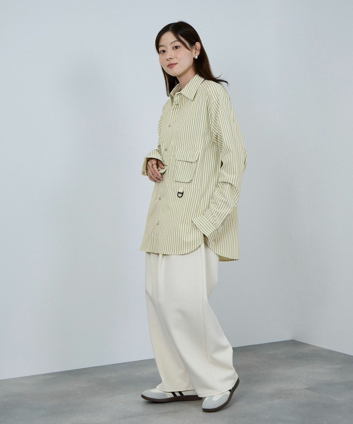 nAvy 多ポケルーズフィットシャツ レディース