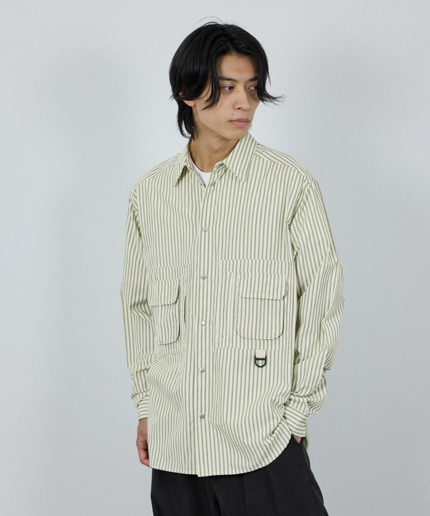 nAvy 多ポケルーズフィットシャツ レディース