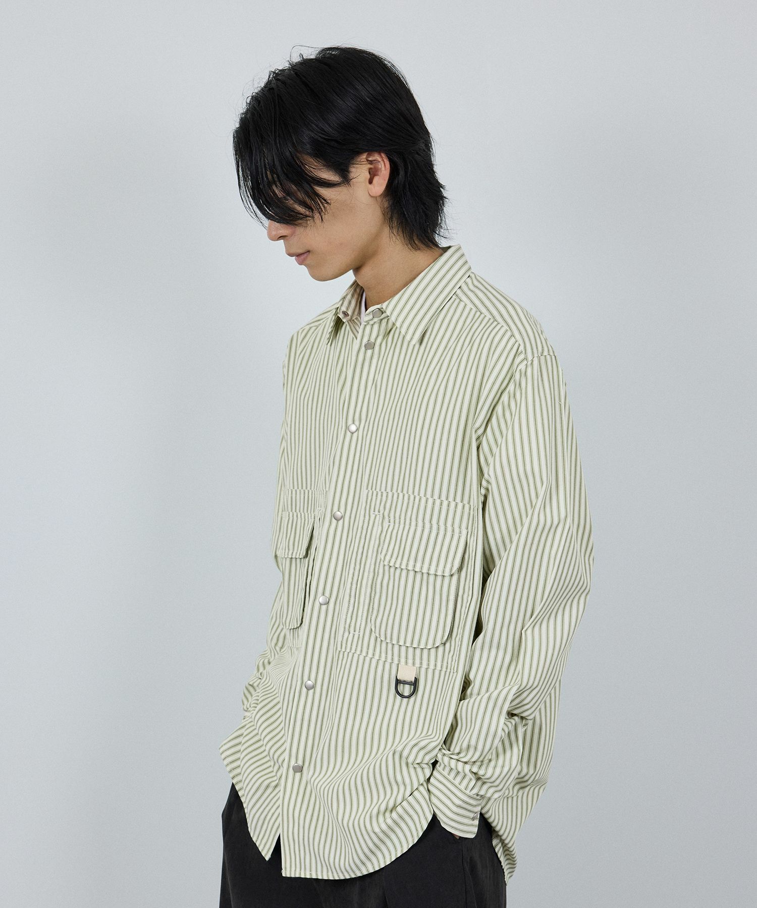 nAvy 多ポケルーズフィットシャツ レディース