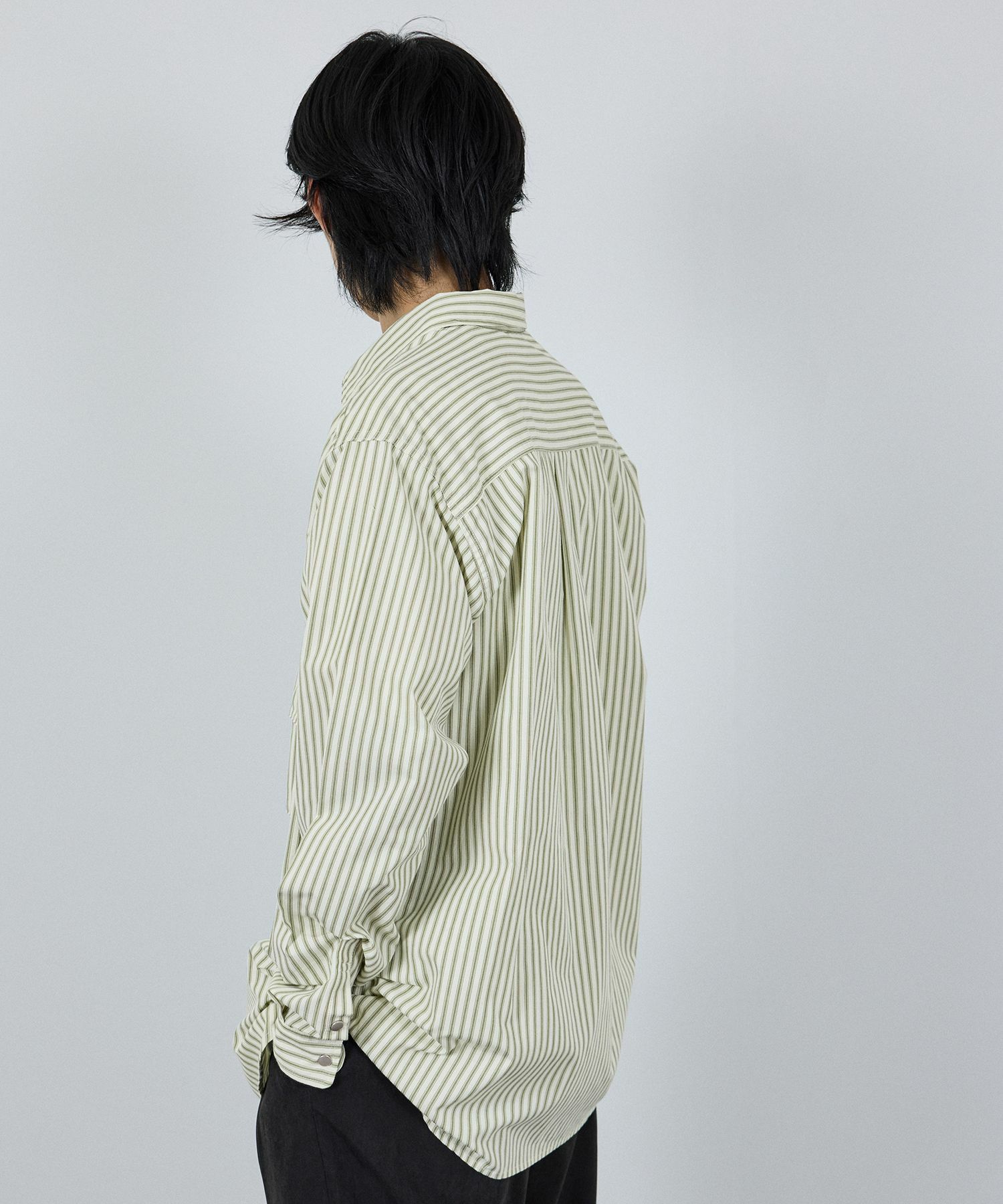 nAvy 多ポケルーズフィットシャツ レディース