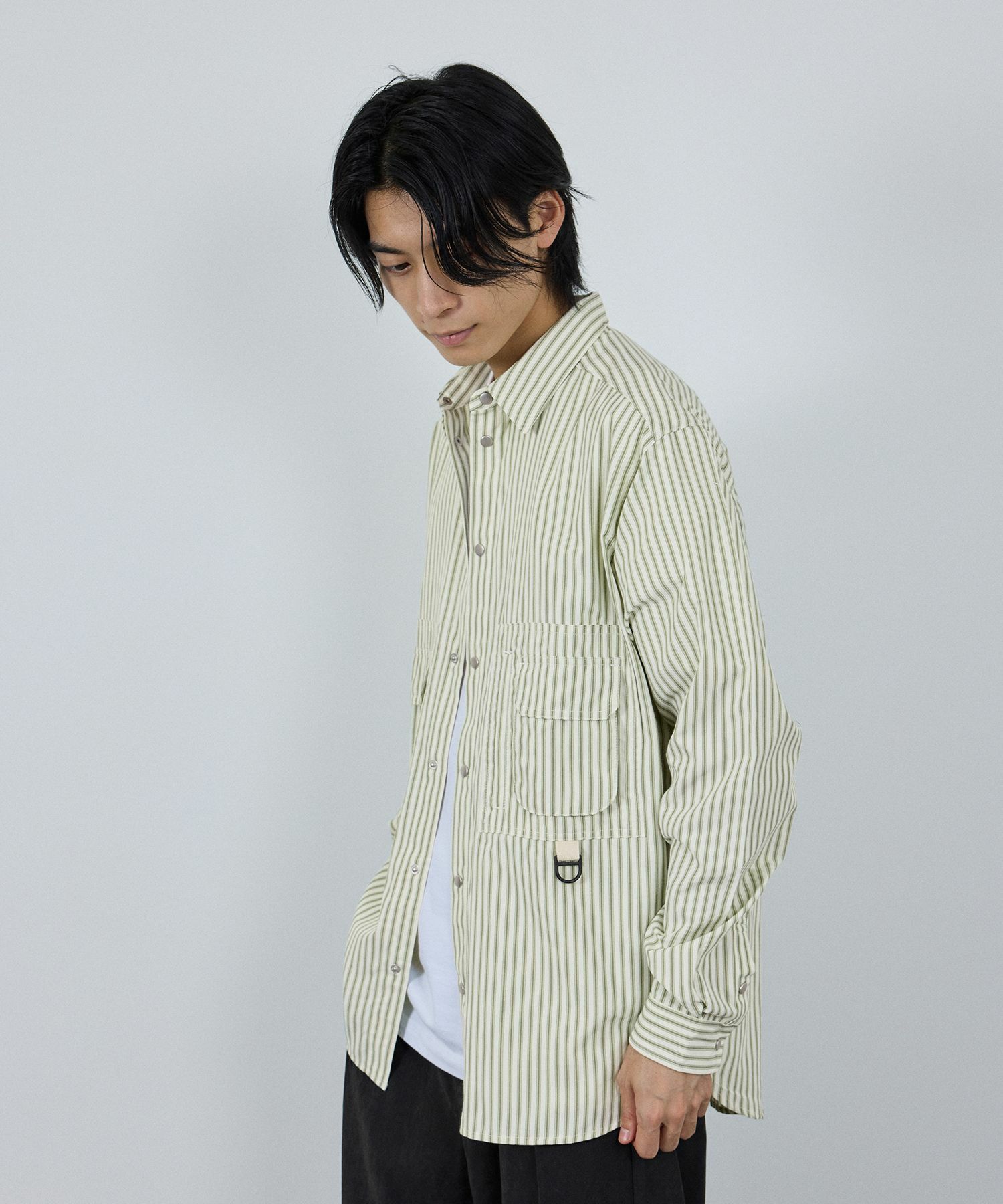 nAvy 多ポケルーズフィットシャツ レディース