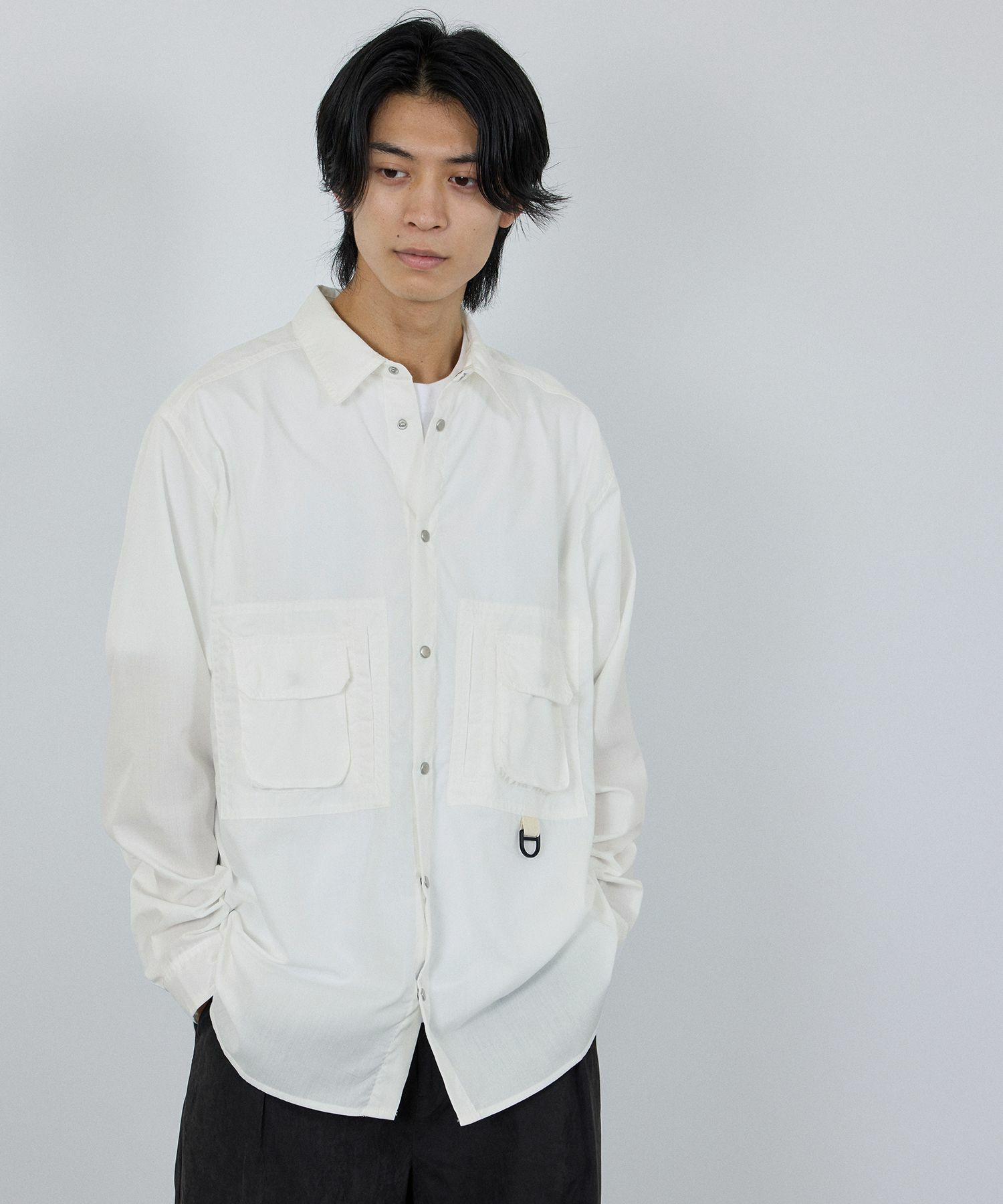nAvy 多ポケルーズフィットシャツ レディース