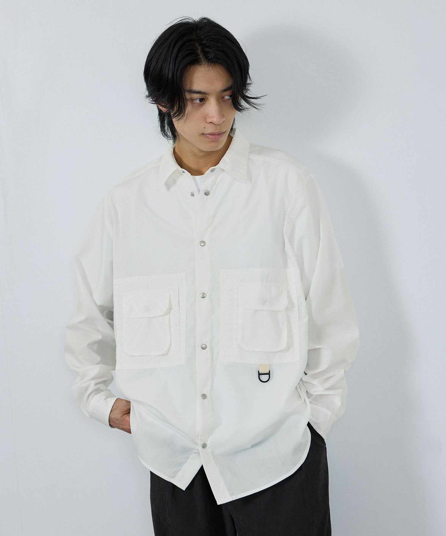 nAvy 多ポケルーズフィットシャツ レディース