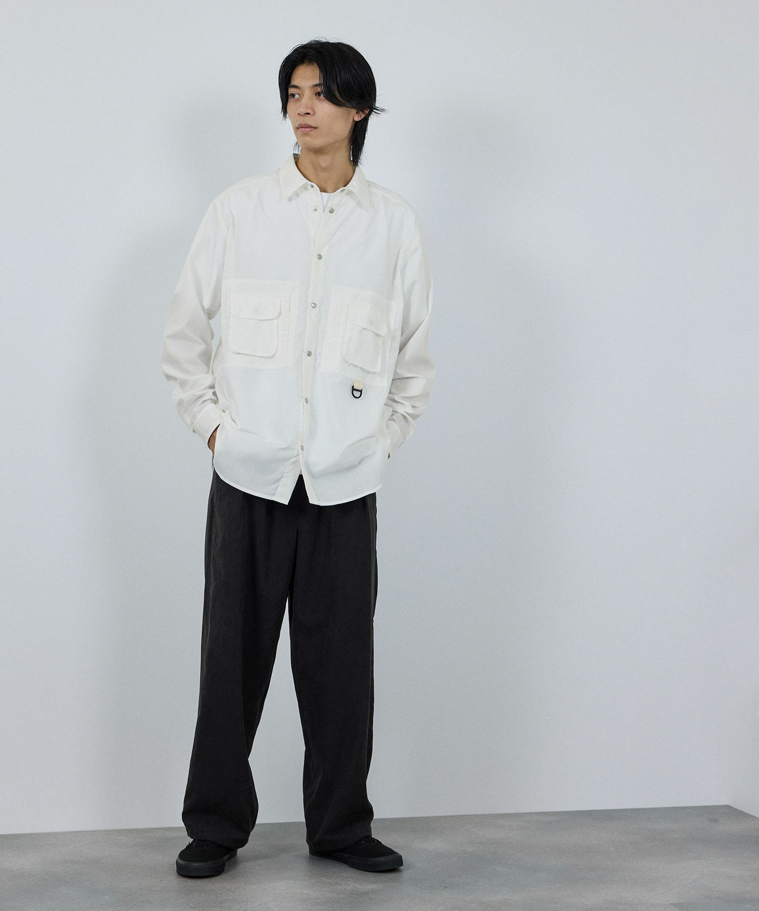 nAvy 多ポケルーズフィットシャツ レディース