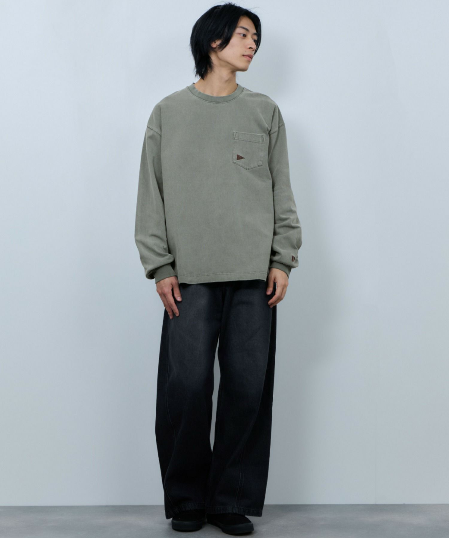 NAVY  リラックスヘビーウェイト長袖Tシャツ メンズ商品サムネイル-10