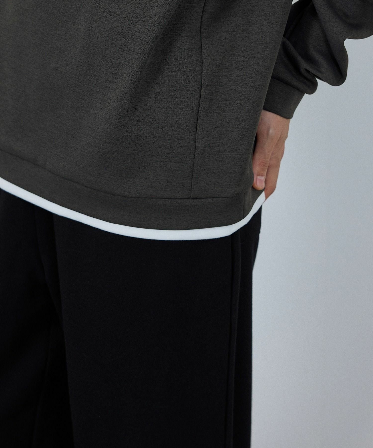 [値下げ]URBAN COLLECTION  Air Smoosy 全方向ストレッチ ダンボールニットクルートレーナー メンズ商品サムネイル-8