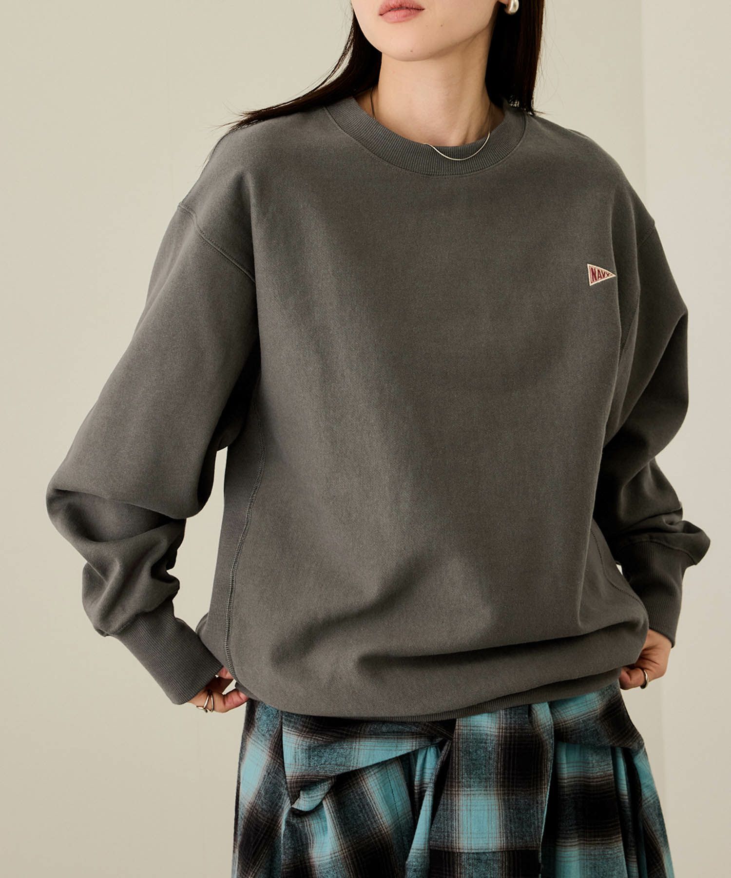 NAVY  ヘビーウェイト ワンポイント刺繍クルーネックスウェット メンズ商品画像-3