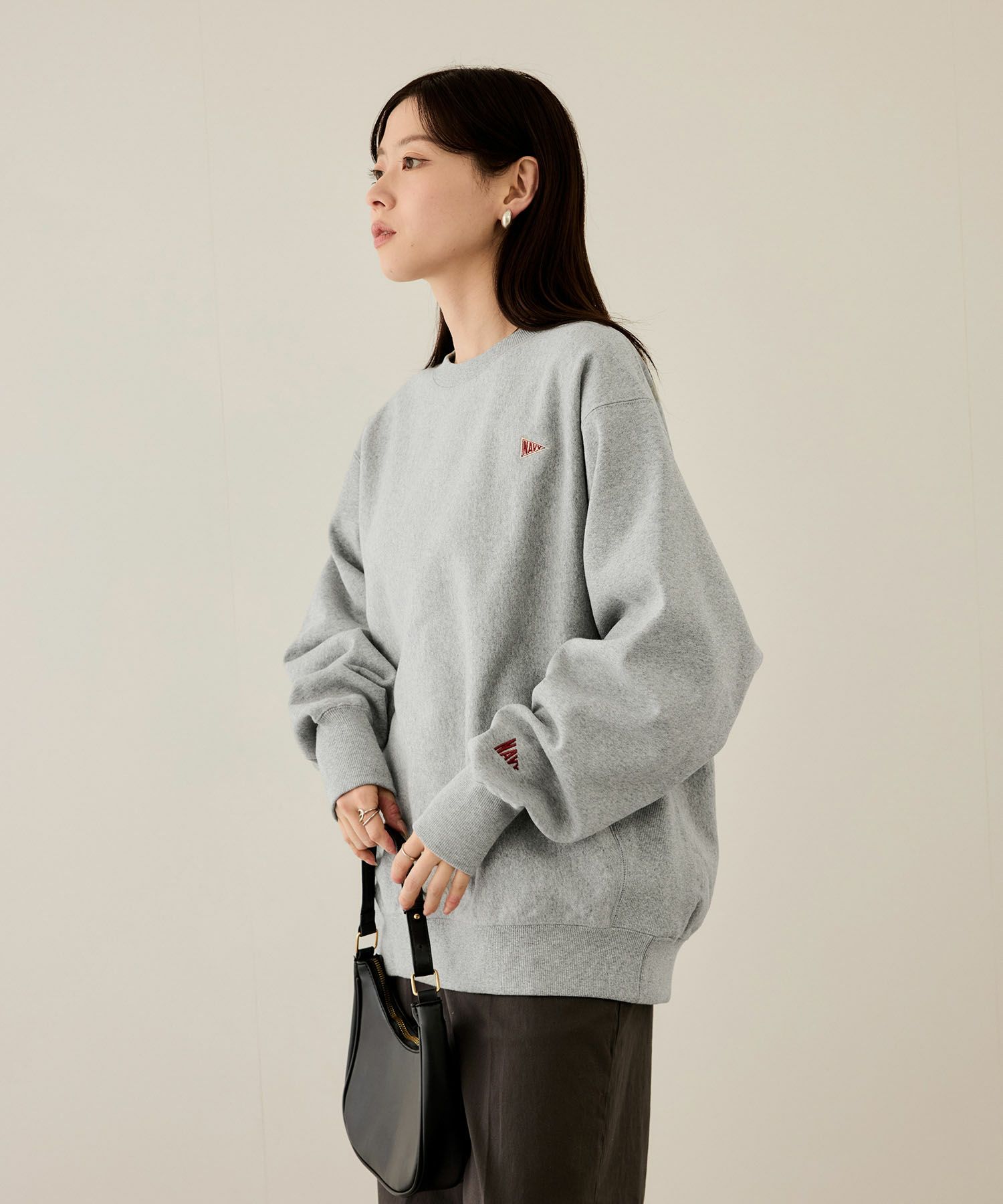 NAVY  ヘビーウェイト ワンポイント刺繍クルーネックスウェット メンズ商品画像-13