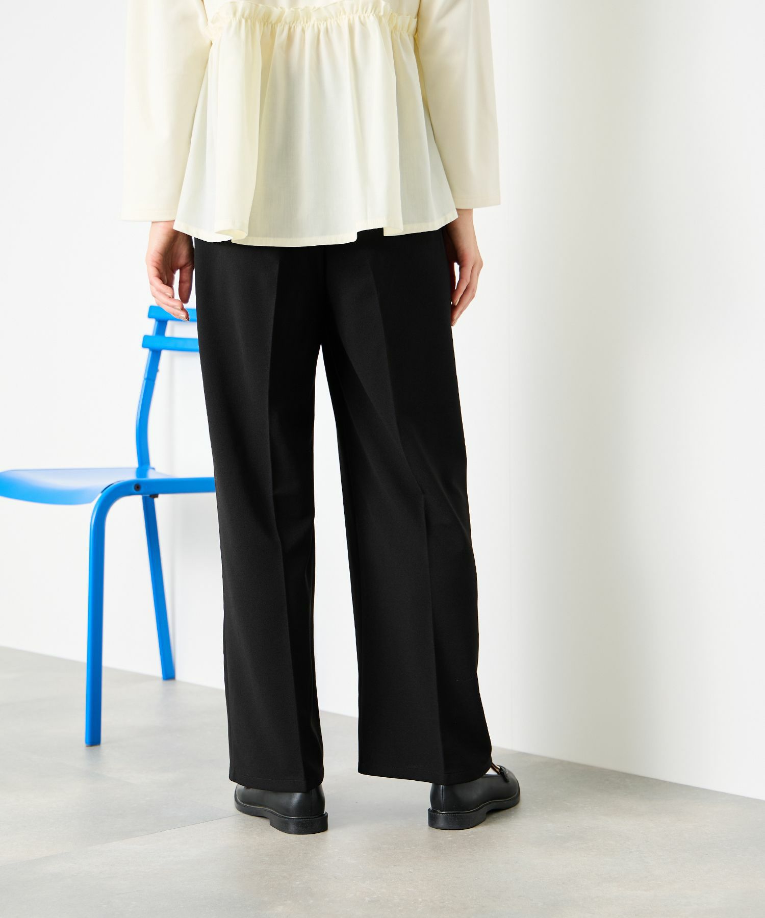 [期間限定価格]Idnes ストレッチストレートタックパンツ レディース