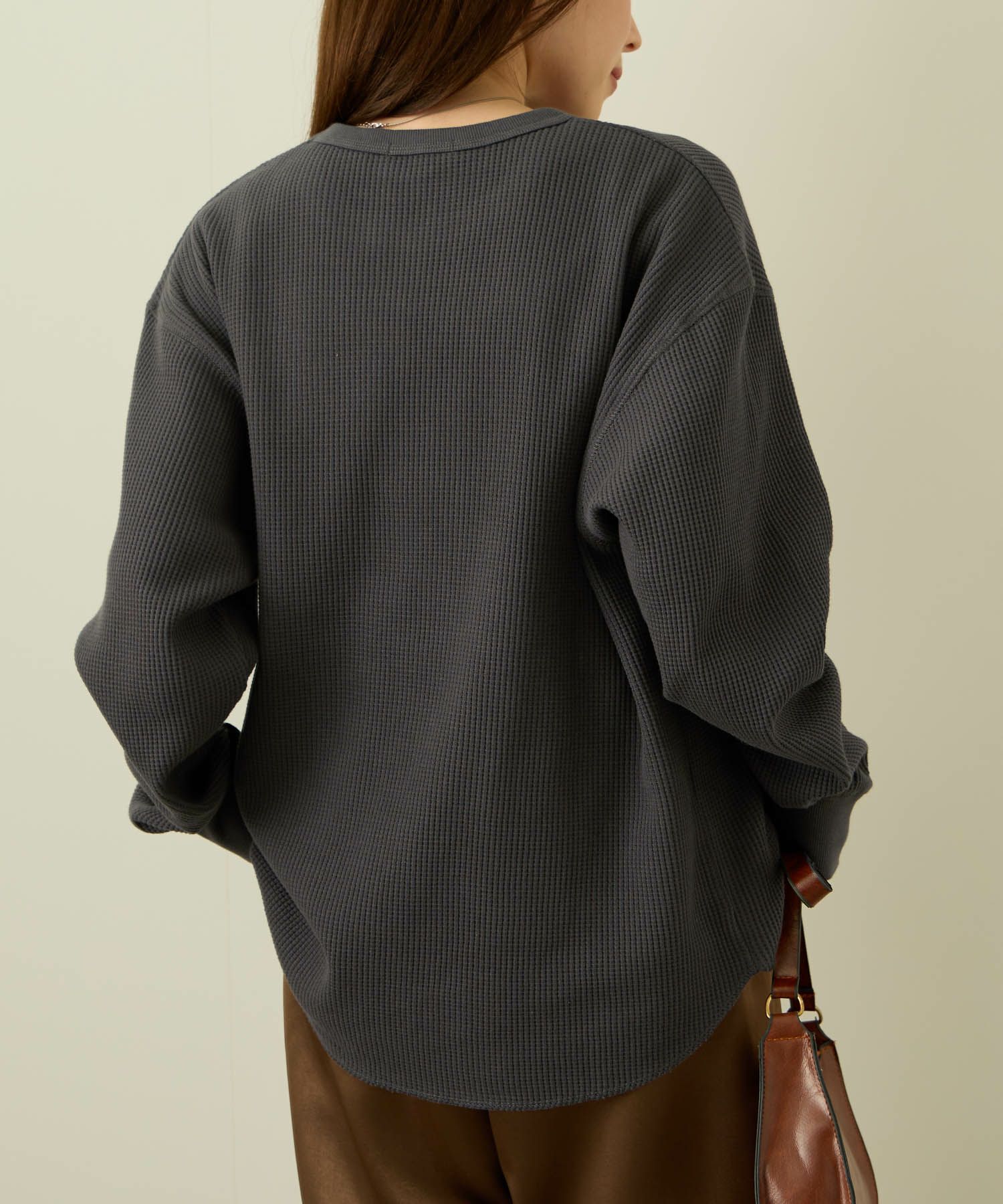 nAvy  リラックスフィット ワッフルクルーネック長袖Tシャツ レディース メール便 対応商品商品サムネイル-6