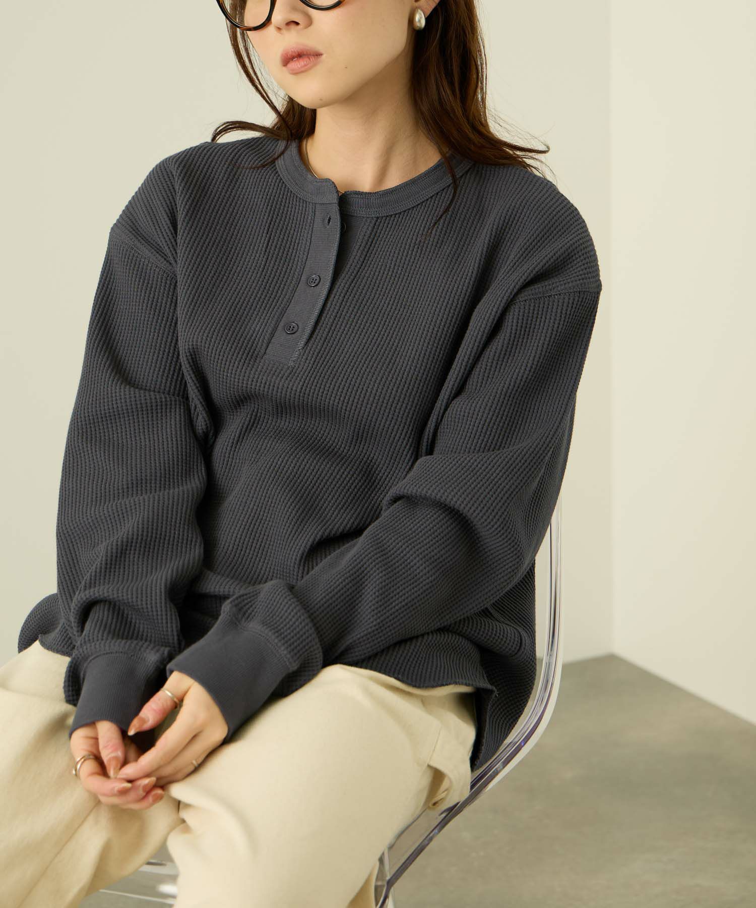 nAvy  リラックスフィット ワッフルヘンリーネック長袖Tシャツ レディース メール便 対応商品商品サムネイル-3