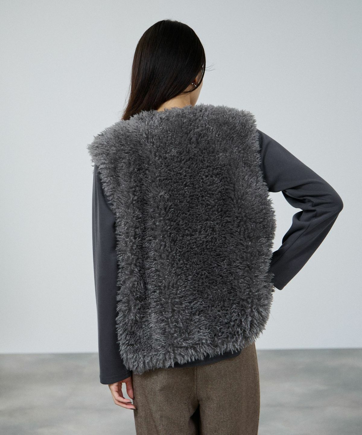 milli de l'air リンクルフェイクファーベスト レディース