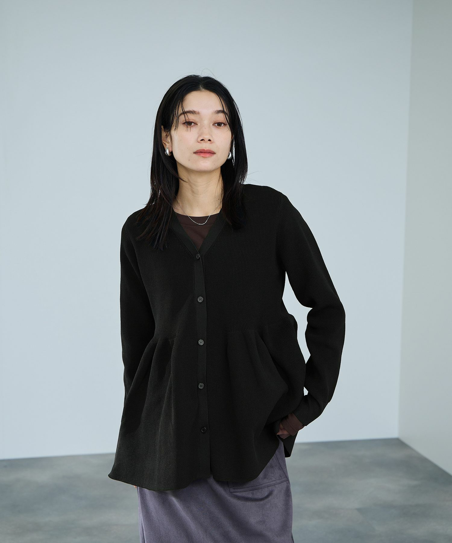 [さらに50%OFF]milli de l'air ソフトレッチペプラムカーディガン レディース商品画像-3