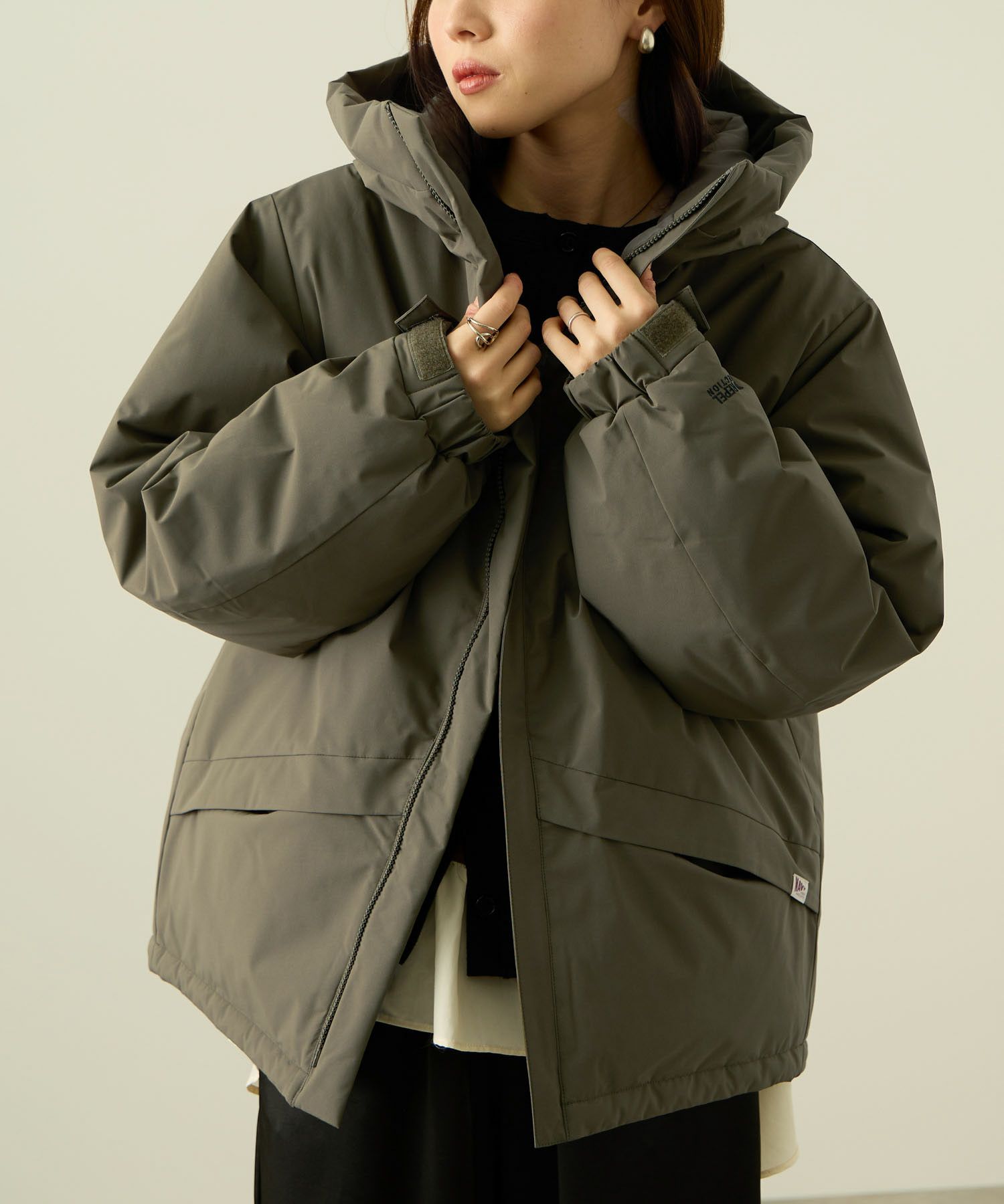 [最終さらに50%OFF]NAVY  中綿モンスターパーカーブルゾン レディース商品サムネイル-3