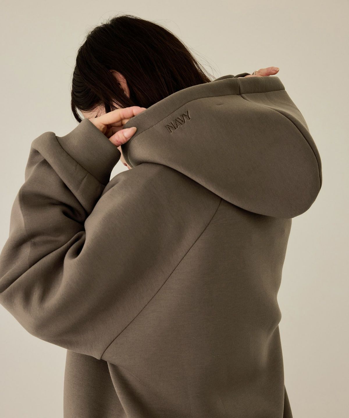 nAvy ポンチ素材ワイドパーカー レディース