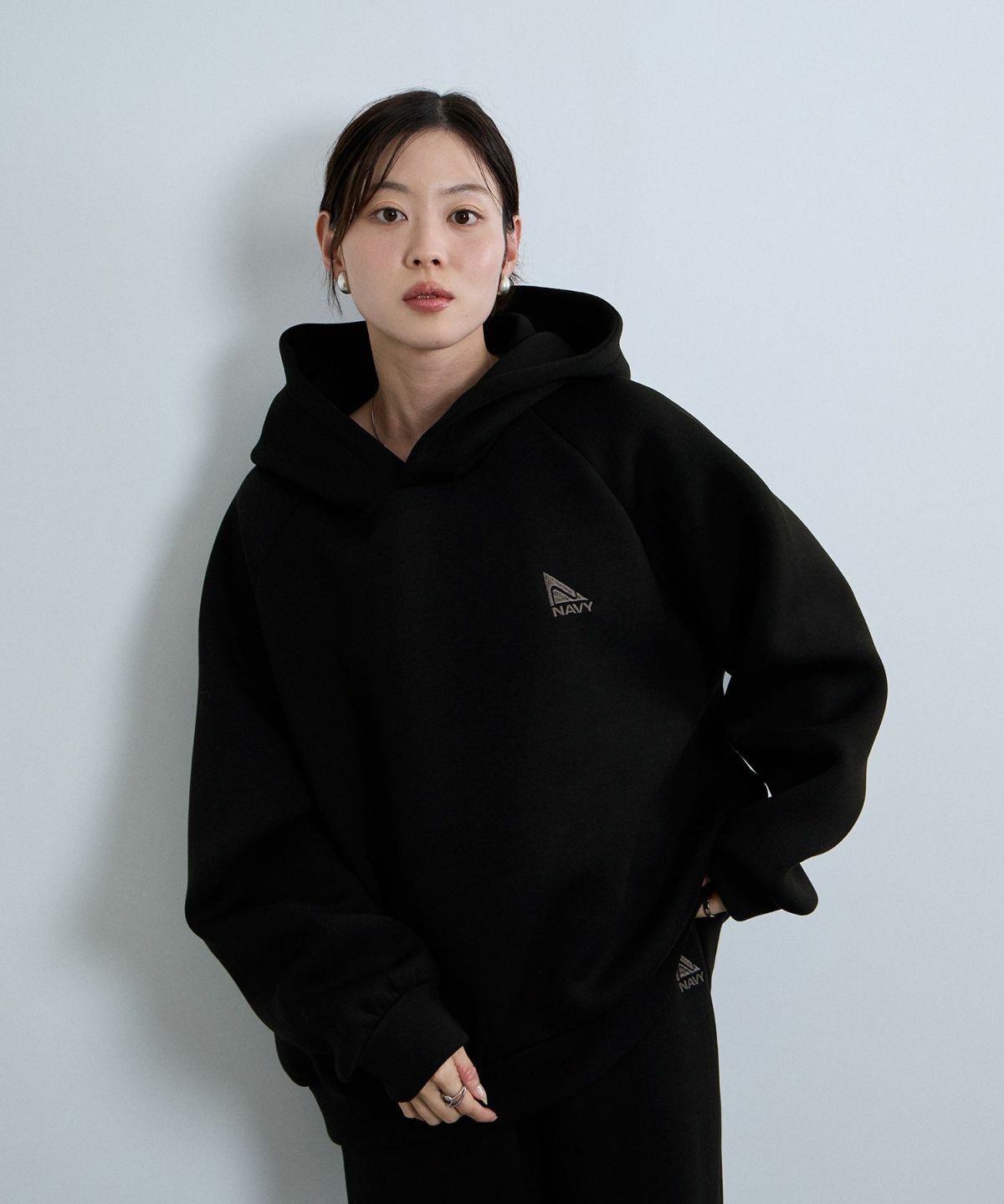nAvy ポンチ素材ワイドパーカー レディース