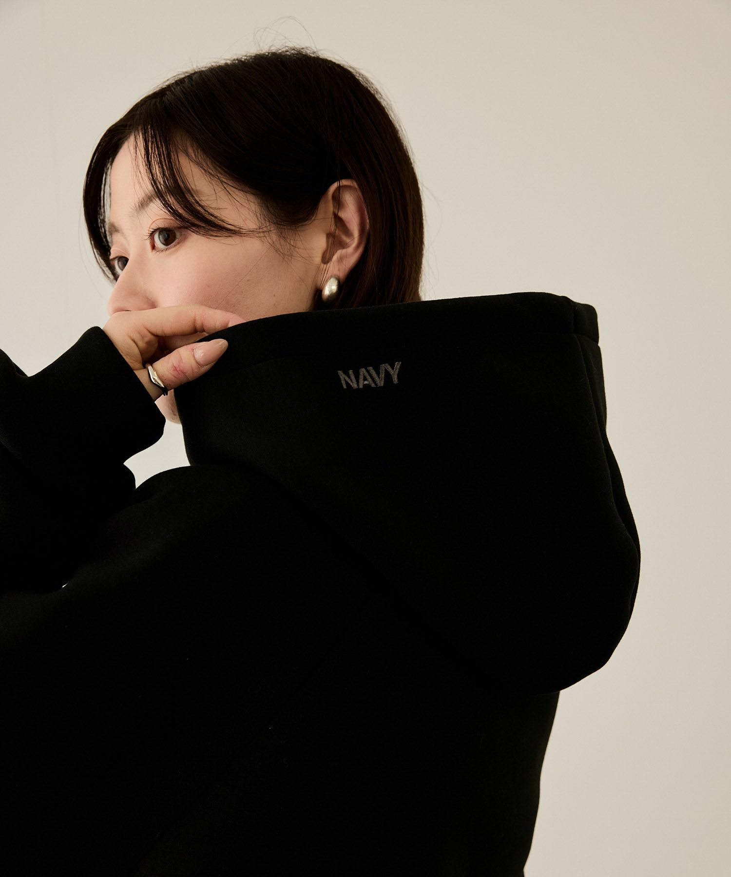 nAvy ポンチ素材ワイドパーカー レディース