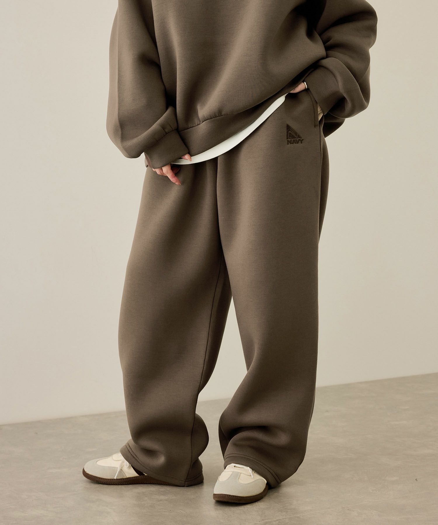 nAvy ポンチ素材ワイドパンツ レディース商品画像-5