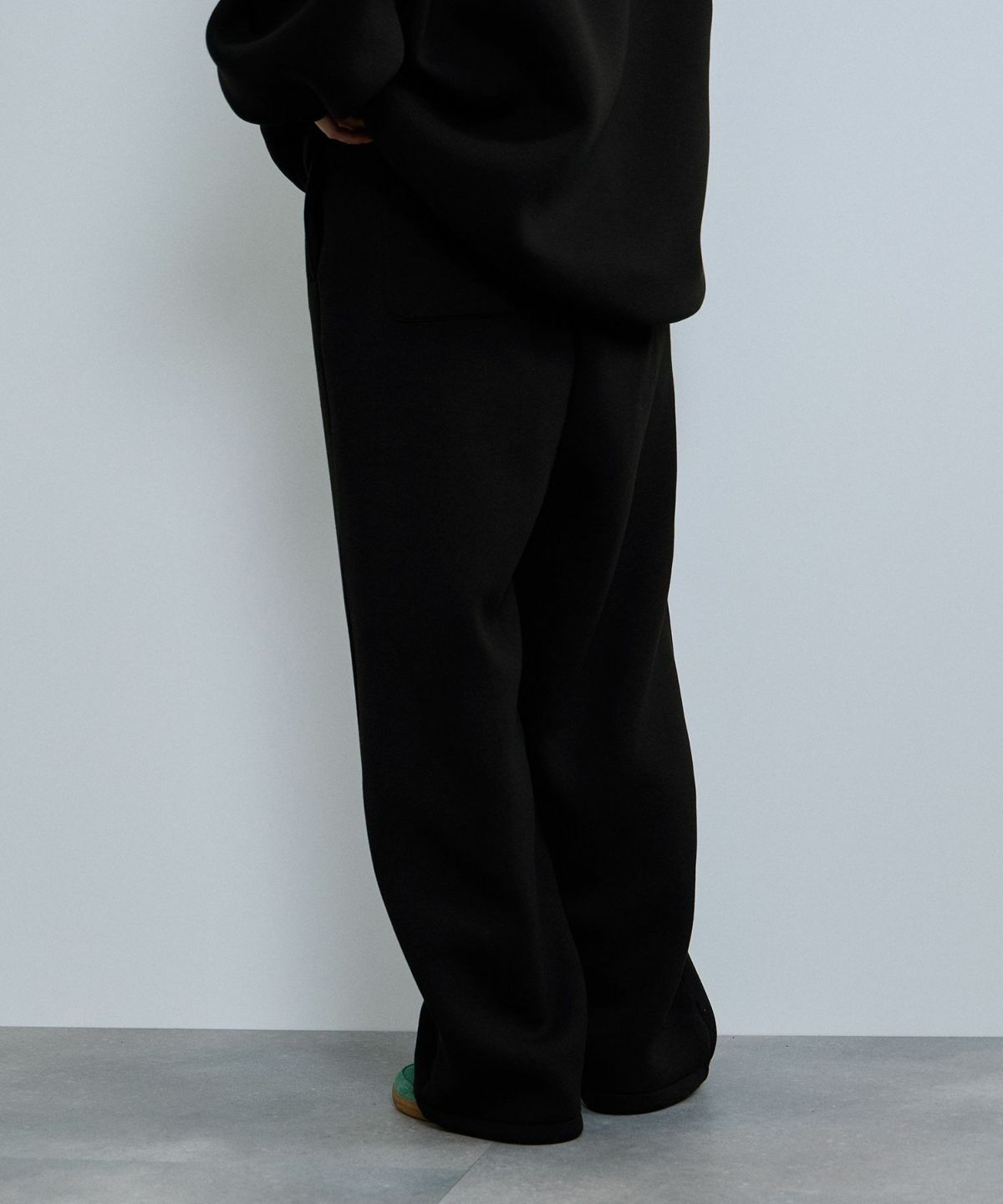 nAvy ポンチ素材ワイドパンツ レディース