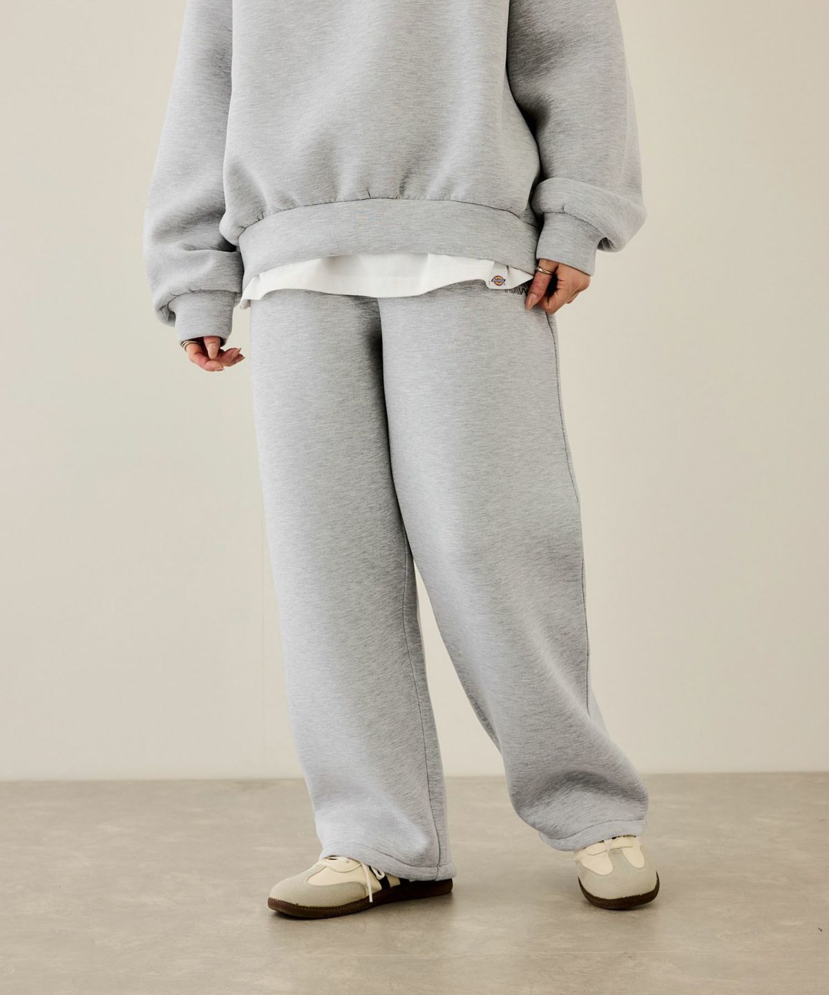 nAvy ポンチ素材ワイドパンツ レディース