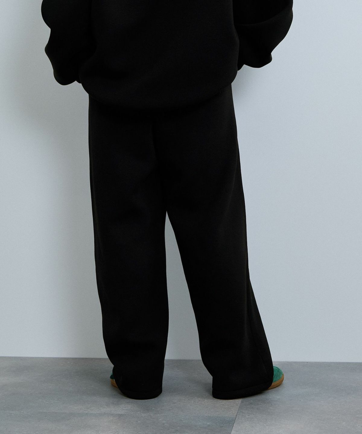 nAvy ポンチ素材ワイドパンツ レディース