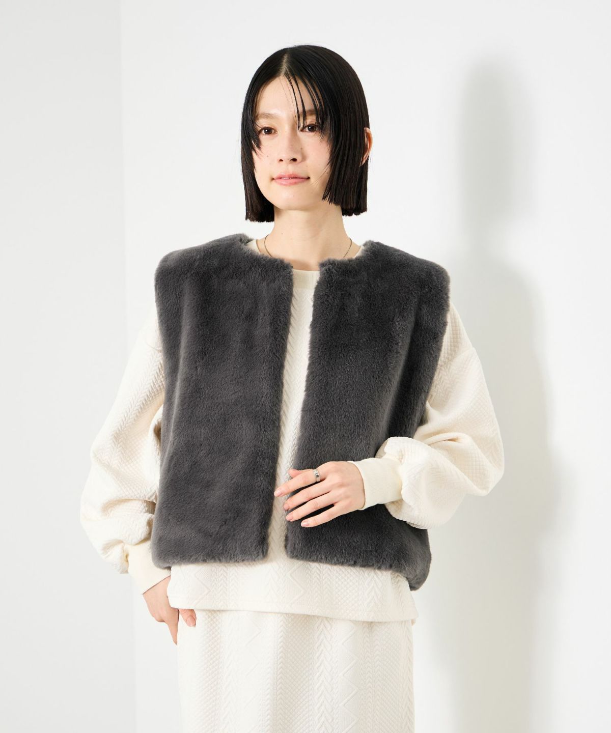 [値下げ]Idnes フェイクファーベスト レディース