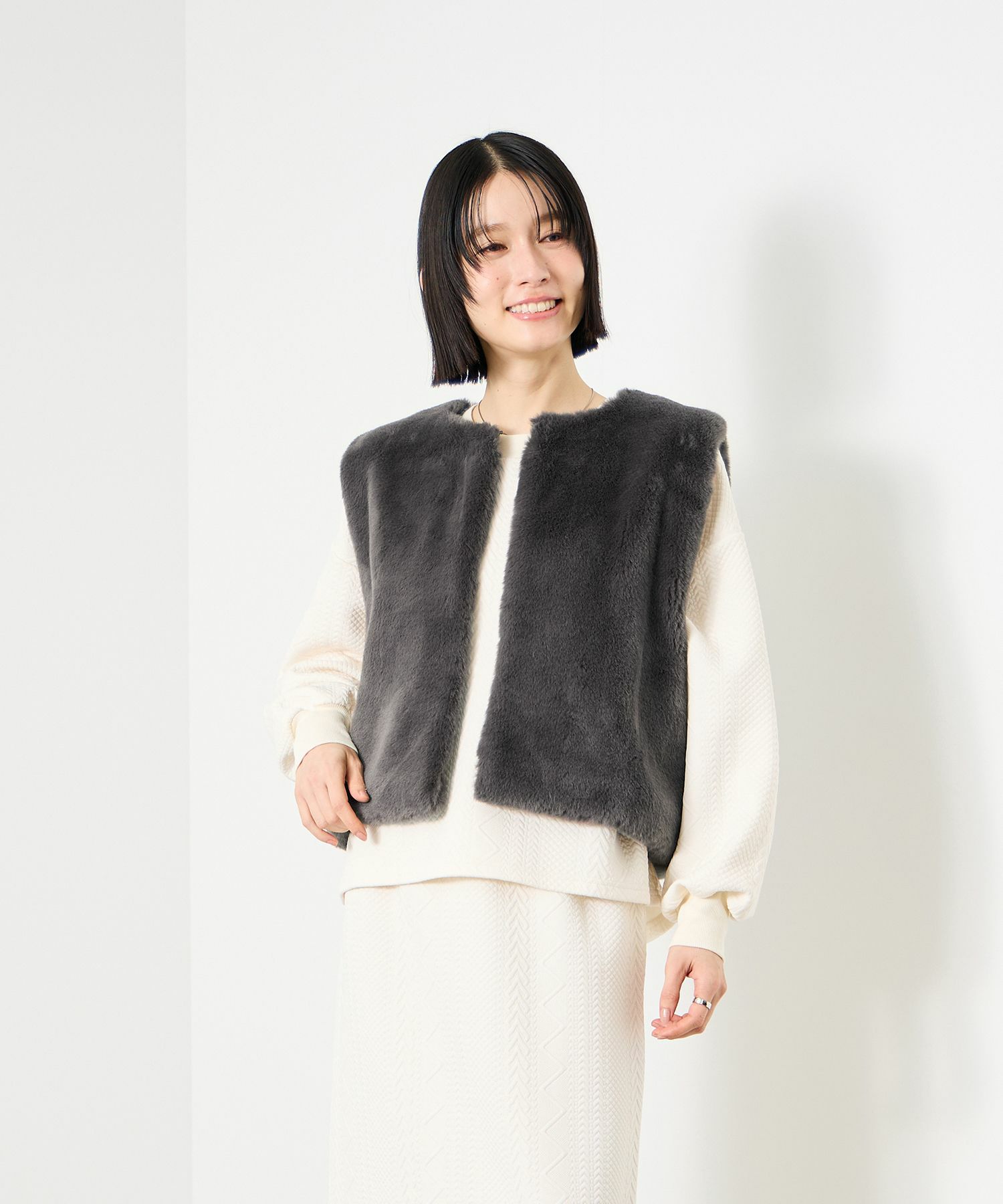 Idnes  フェイクファーベスト レディース商品画像-4