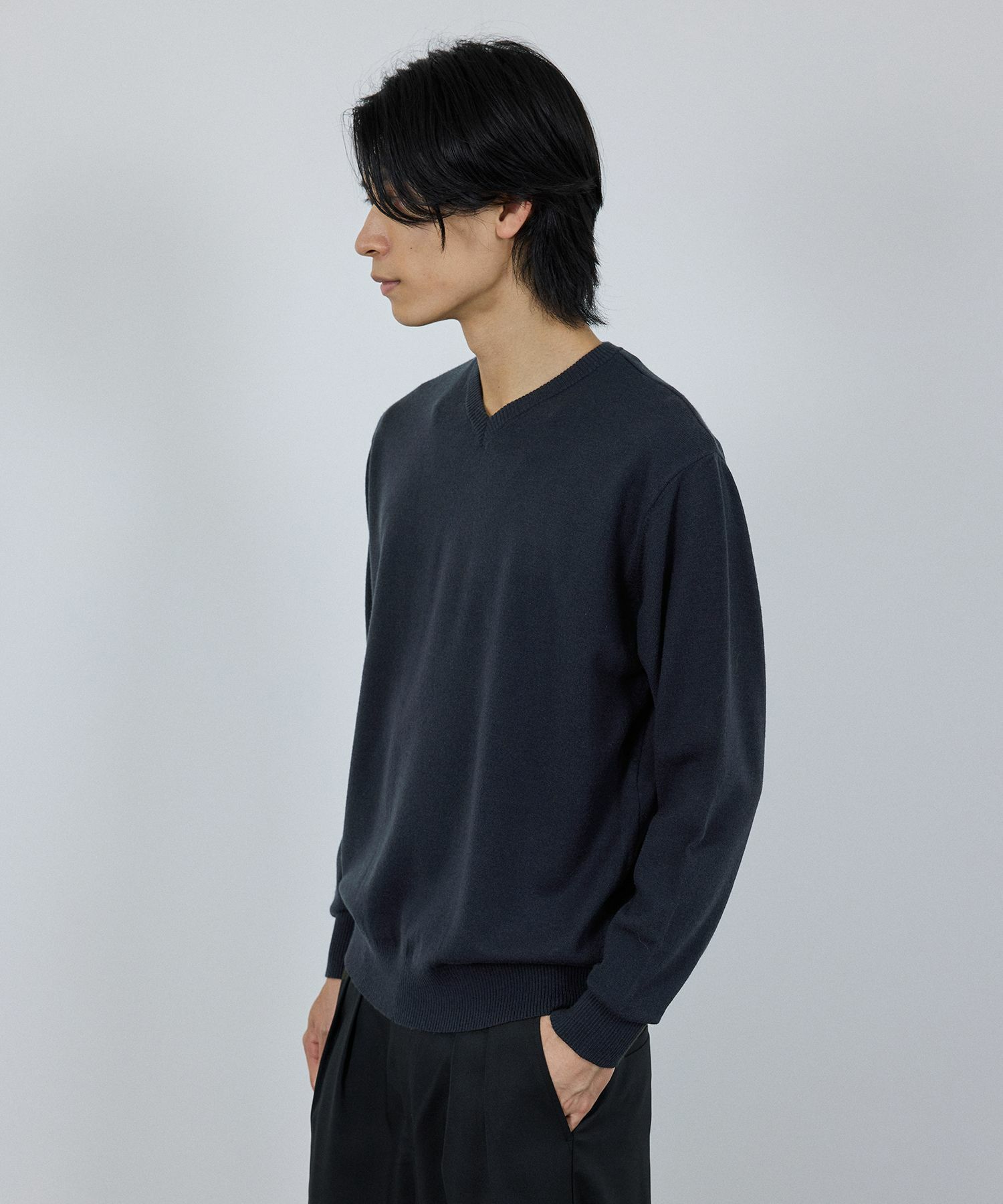 NAVY  素肌ニット Vネック メンズ商品サムネイル-1