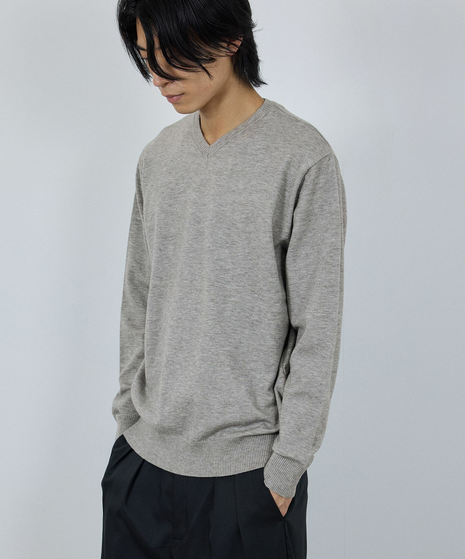 NAVY  素肌ニット Vネック メンズ商品サムネイル-2