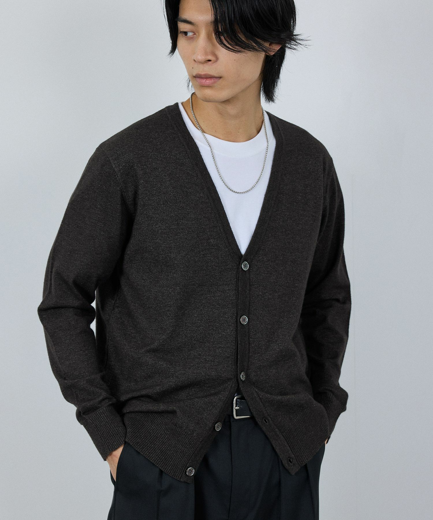 NAVY  素肌ニット Vネックカーディガン メンズ商品画像-5