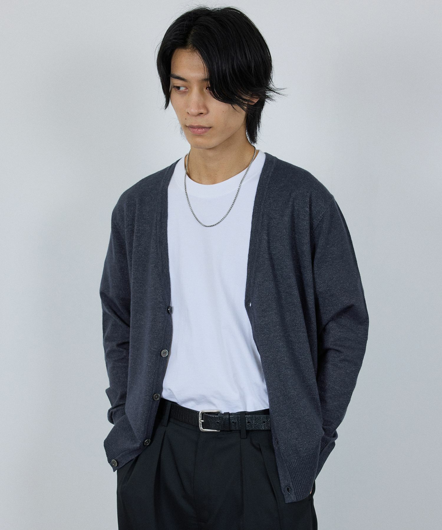 NAVY  素肌ニット Vネックカーディガン メンズ商品画像-11