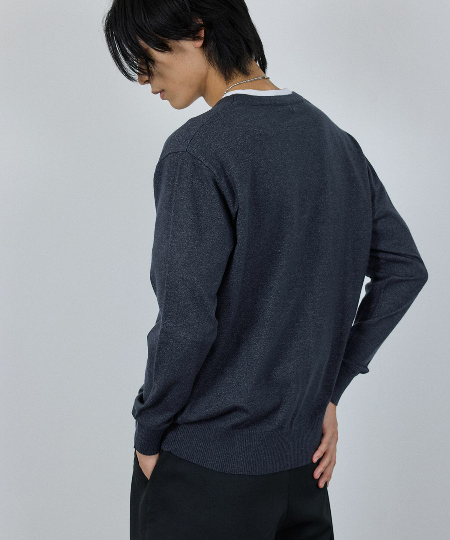 NAVY  素肌ニット Vネックカーディガン メンズ商品画像-17