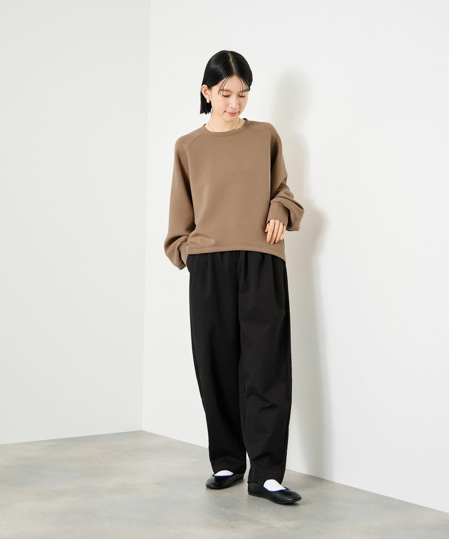 Idnes ストレッチポンチ素材プルオーバー レディース