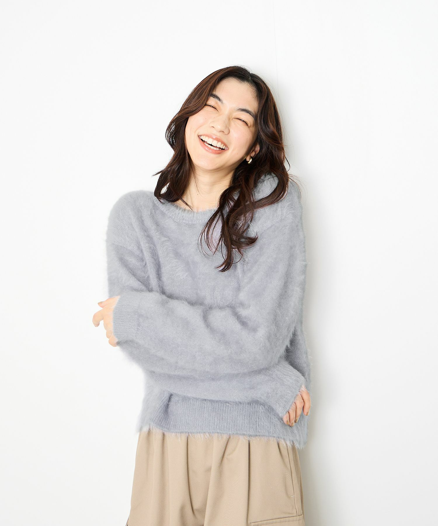 [さらに50%OFF]Idnes  フェザーヤーンニットプルオーバー レディース商品サムネイル-2