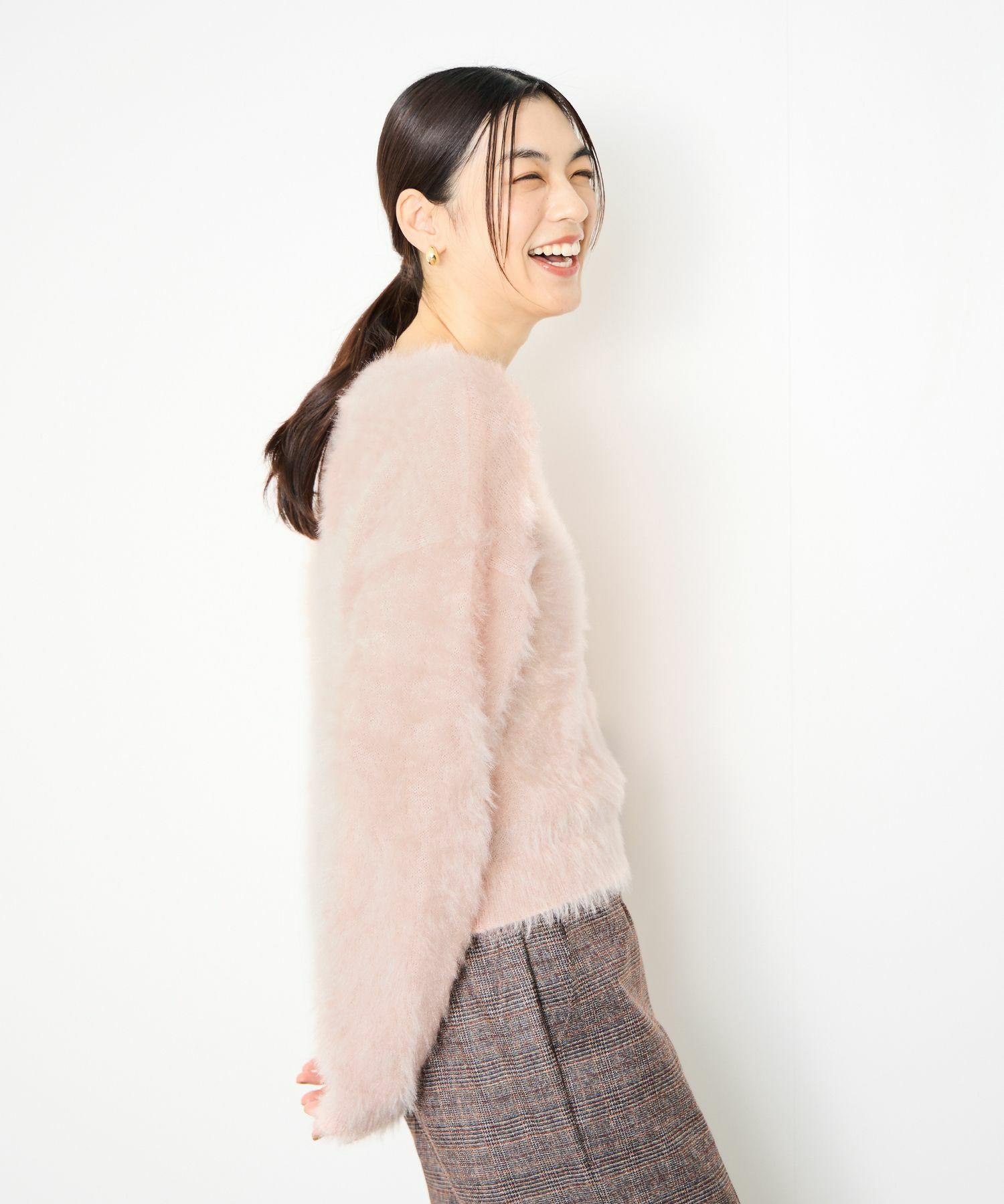 [さらに50%OFF]Idnes  フェザーヤーンニットプルオーバー レディース商品画像-5