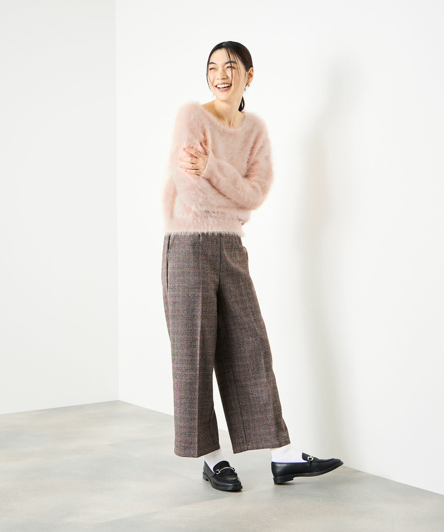 Idnes フェザーヤーンニットプルオーバー レディース