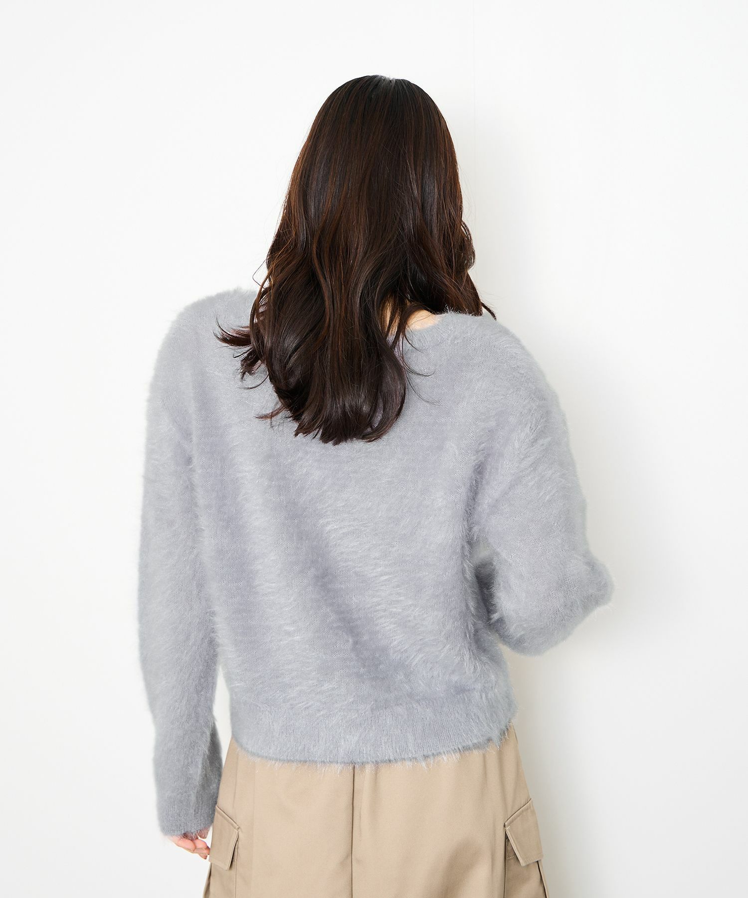 Idnes フェザーヤーンニットプルオーバー レディース