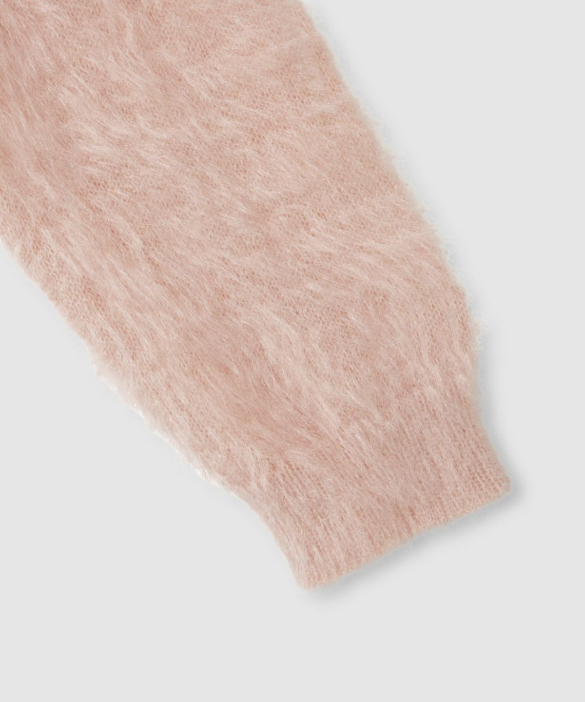 Idnes フェザーヤーンニットプルオーバー レディース