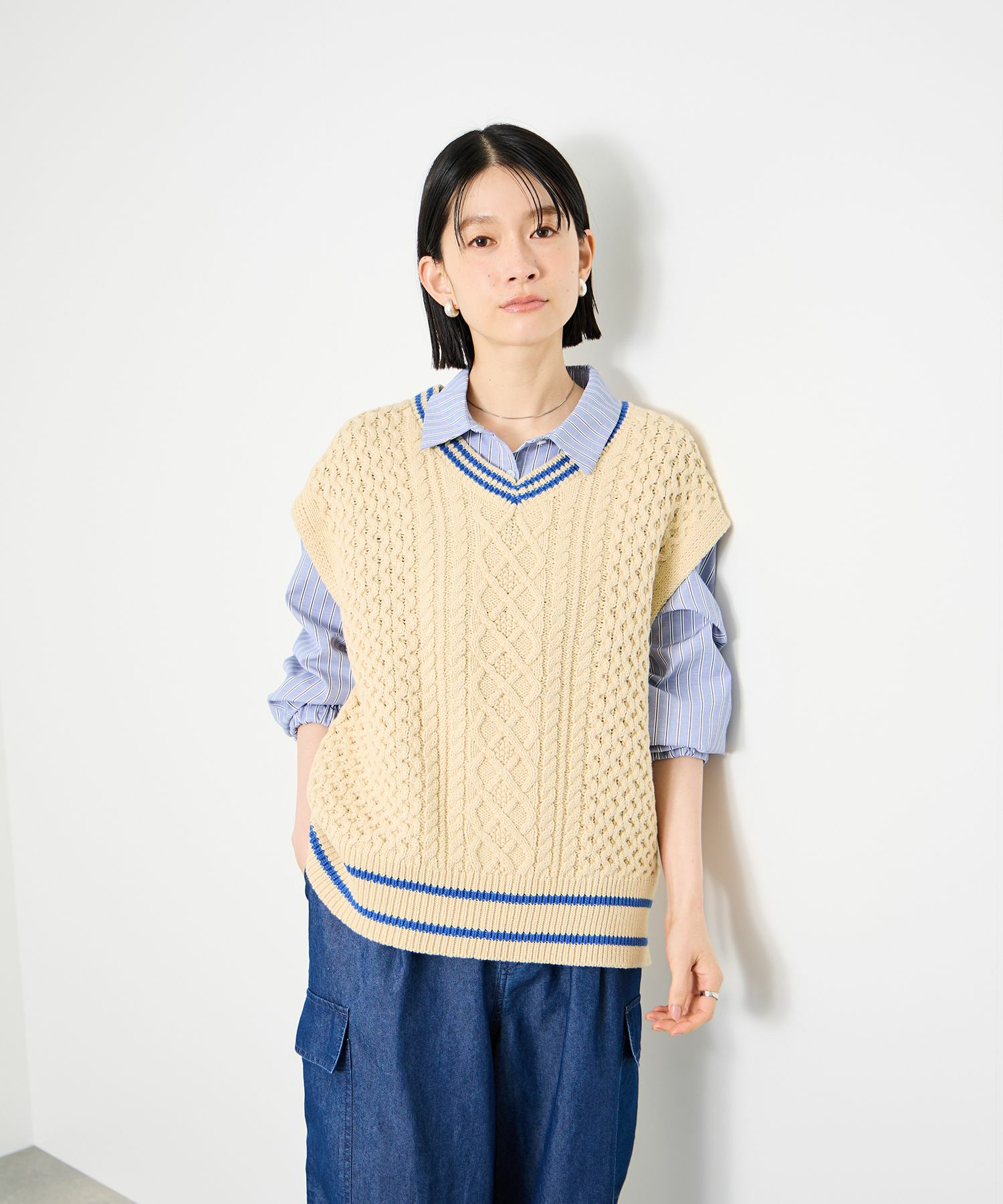 Idnes ケーブルチルデンVネックベスト レディース