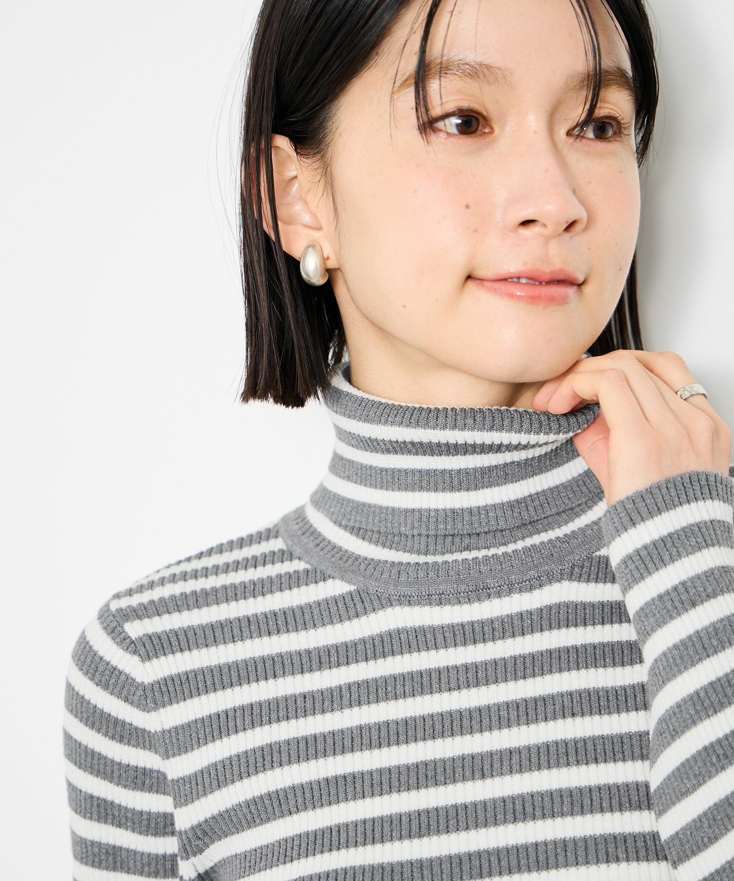 Idnes ボーダーリブタートルネックニット レディース