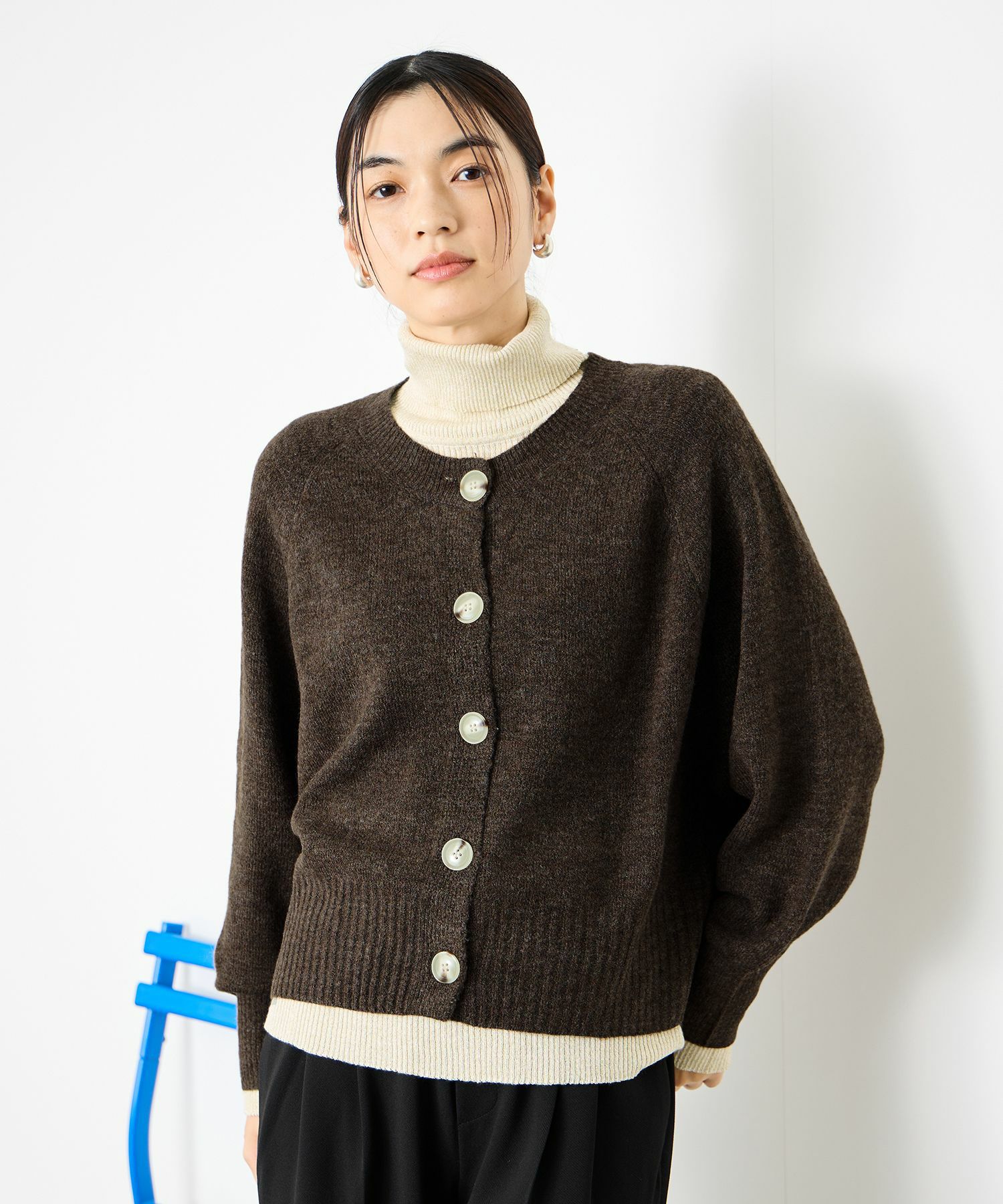 Idnes ヤクライククルーカーディガン レディース