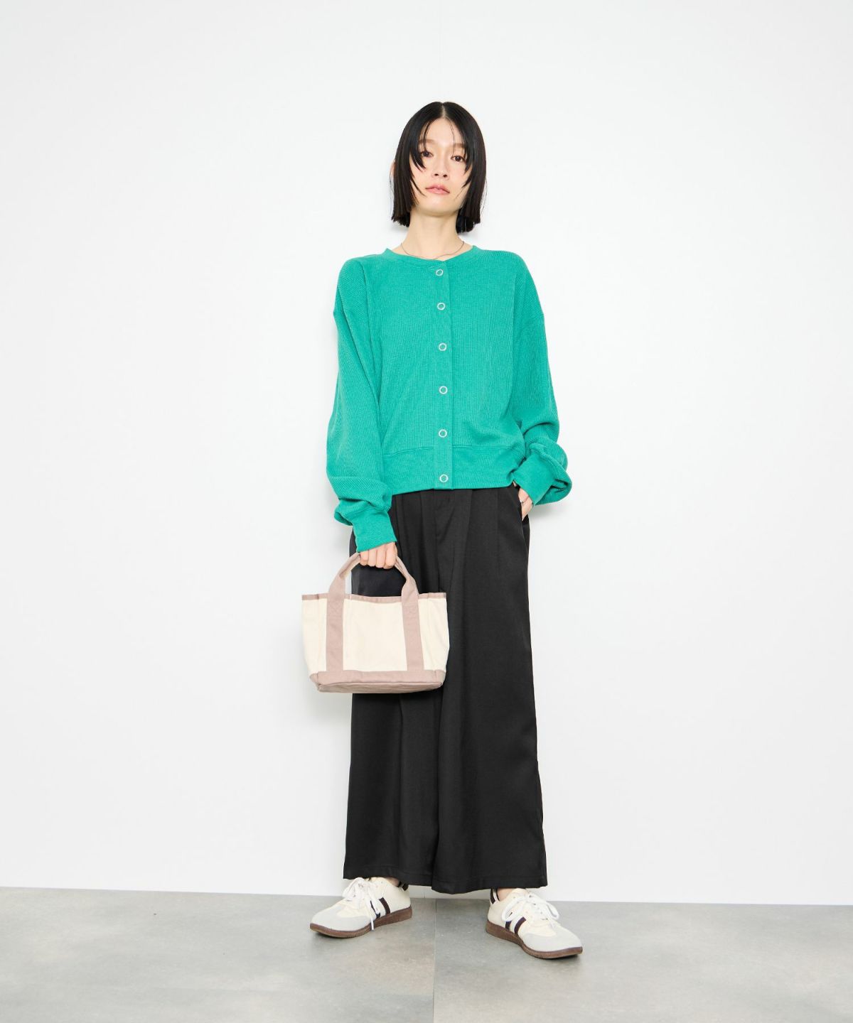 Idnes サイドバックルクロップドパンツ レディース