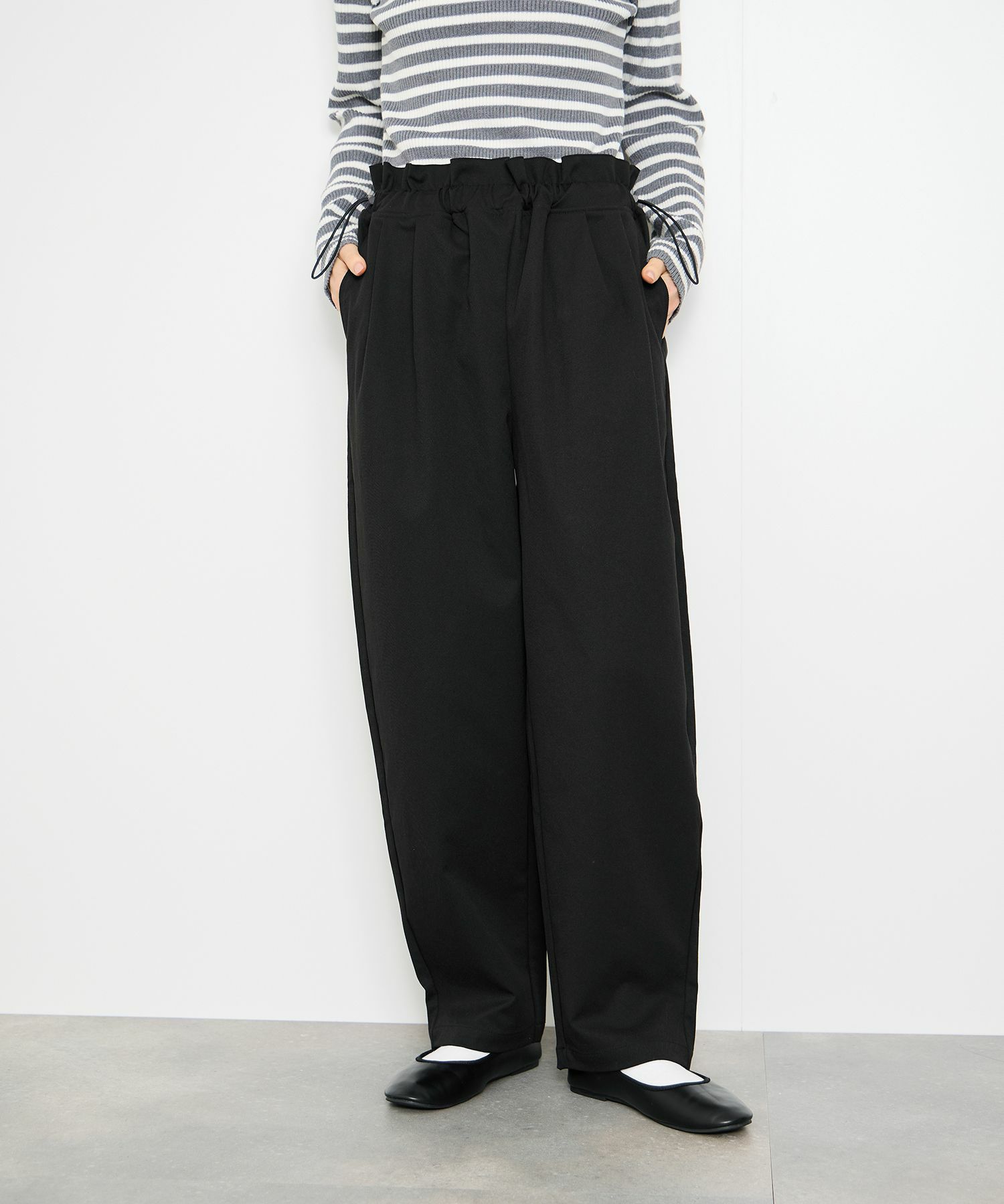 Idnes ギャバドロストテーパードパンツ レディース