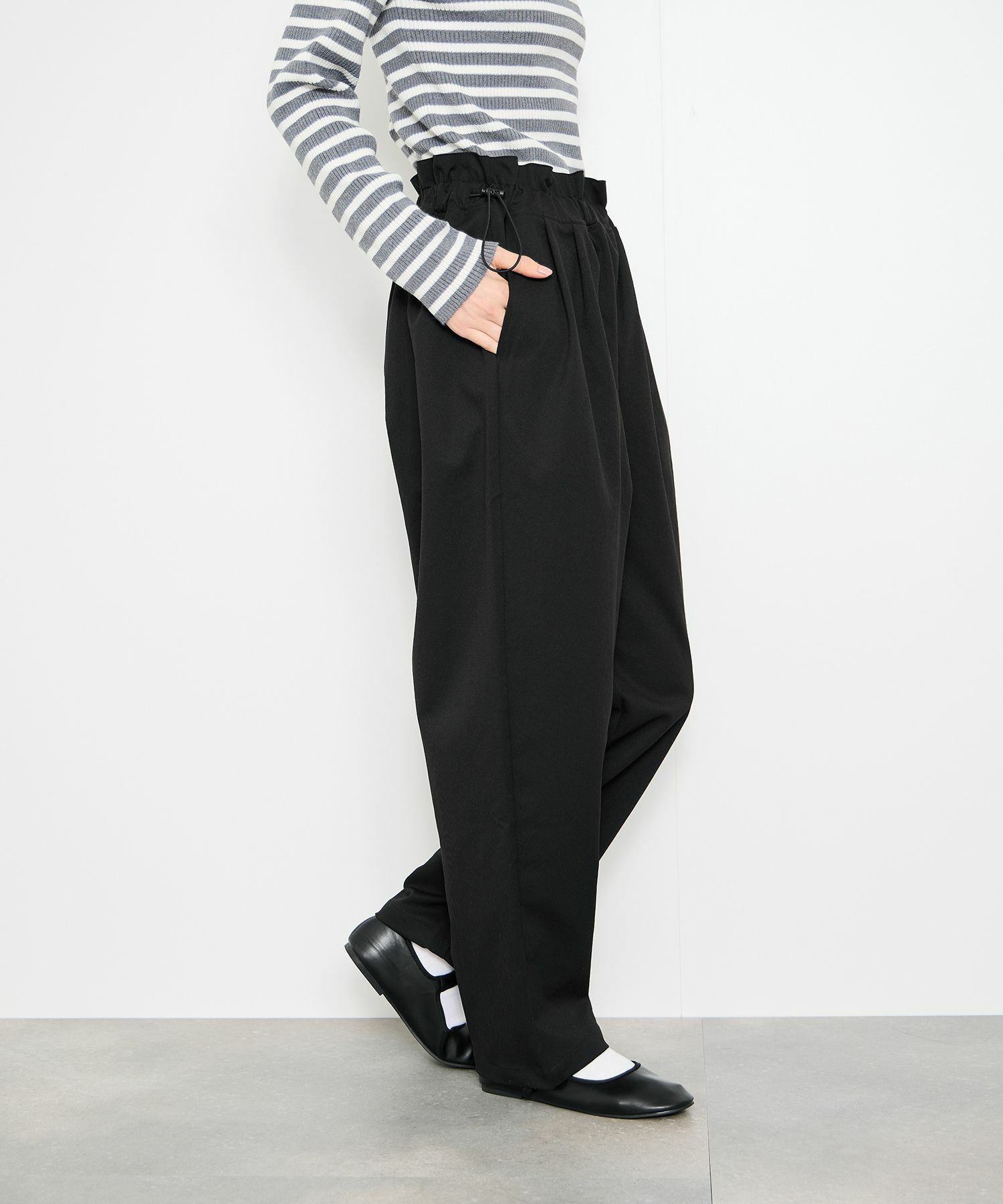 Idnes ギャバドロストテーパードパンツ レディース