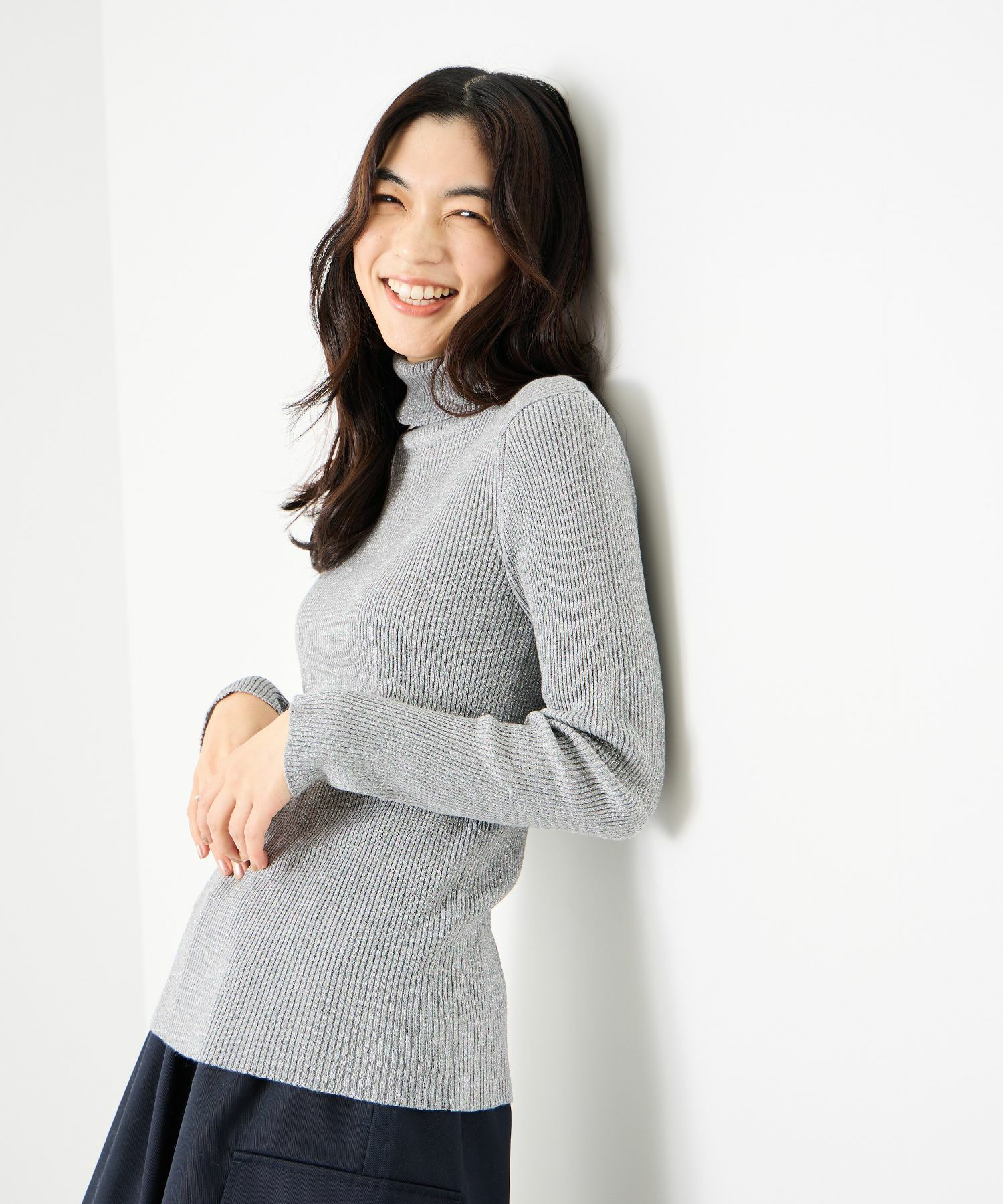 [さらに50%OFF]Idnes  ラメリブニット タートルネック レディース商品サムネイル-3