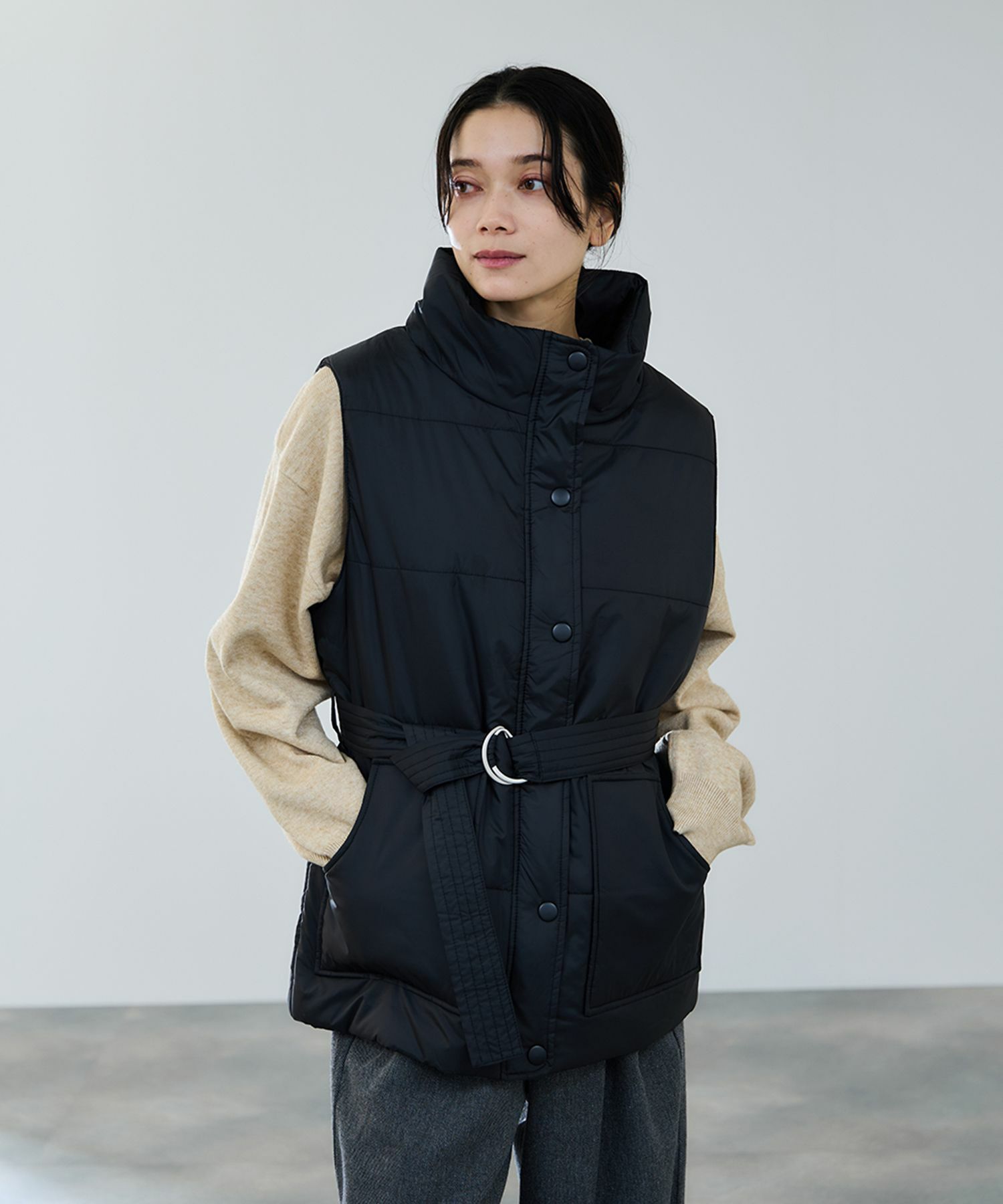 [値下げ]milli de l'air  中綿ベルテッドハイネックベスト レディース商品サムネイル-1