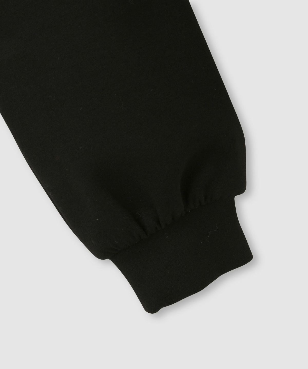 milli de l'air エアリエポンチ素材オーバーパーカー レディース