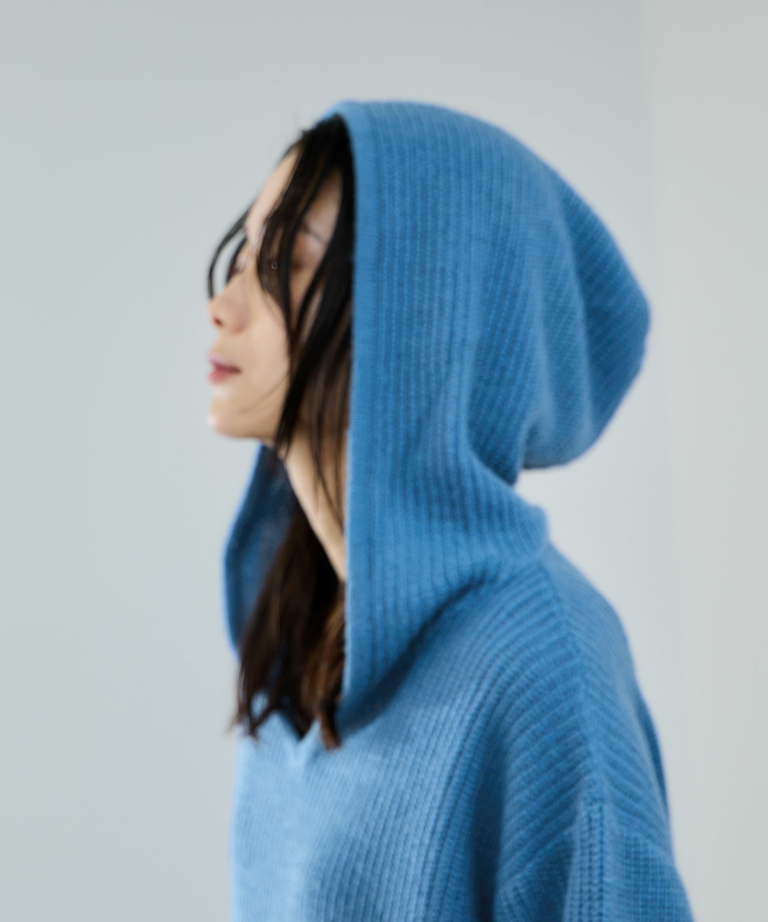 milli de l'air モヘヤタッチ片畦フーディニット レディース