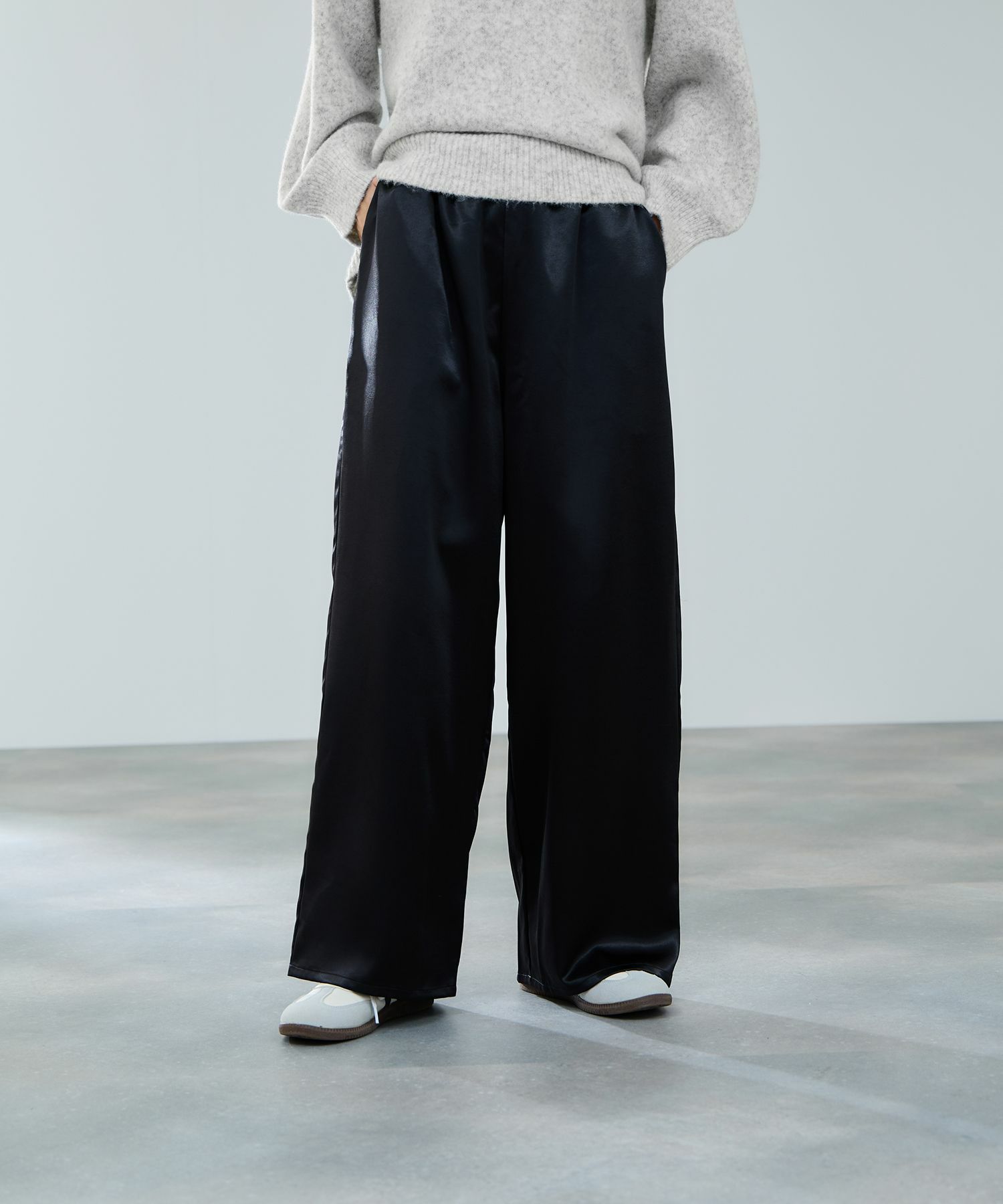 milli de l'air ヘビーサテンイージーワイドパンツ レディース